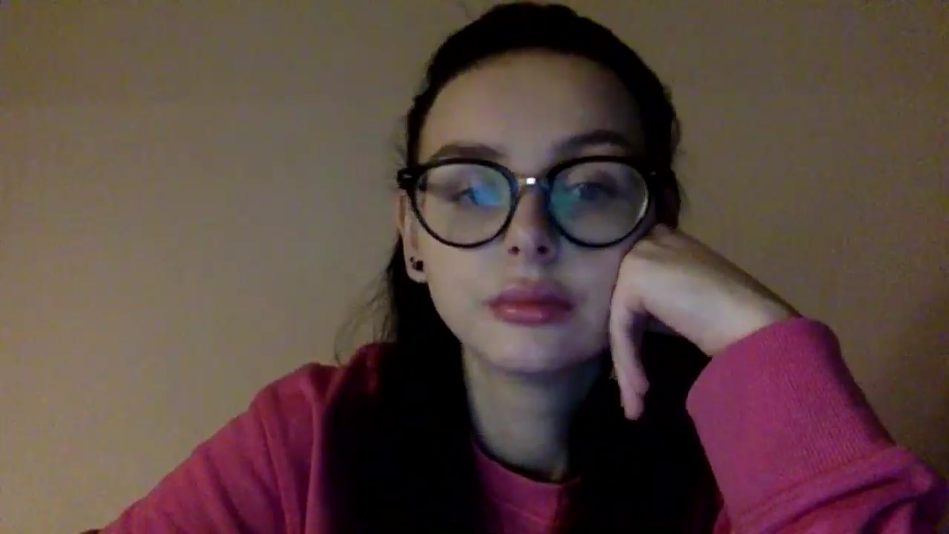 Gallery image thumbnail from EmilyJones's myfreecams stream on, 12/03/2024, 13:30 image 4 of 20