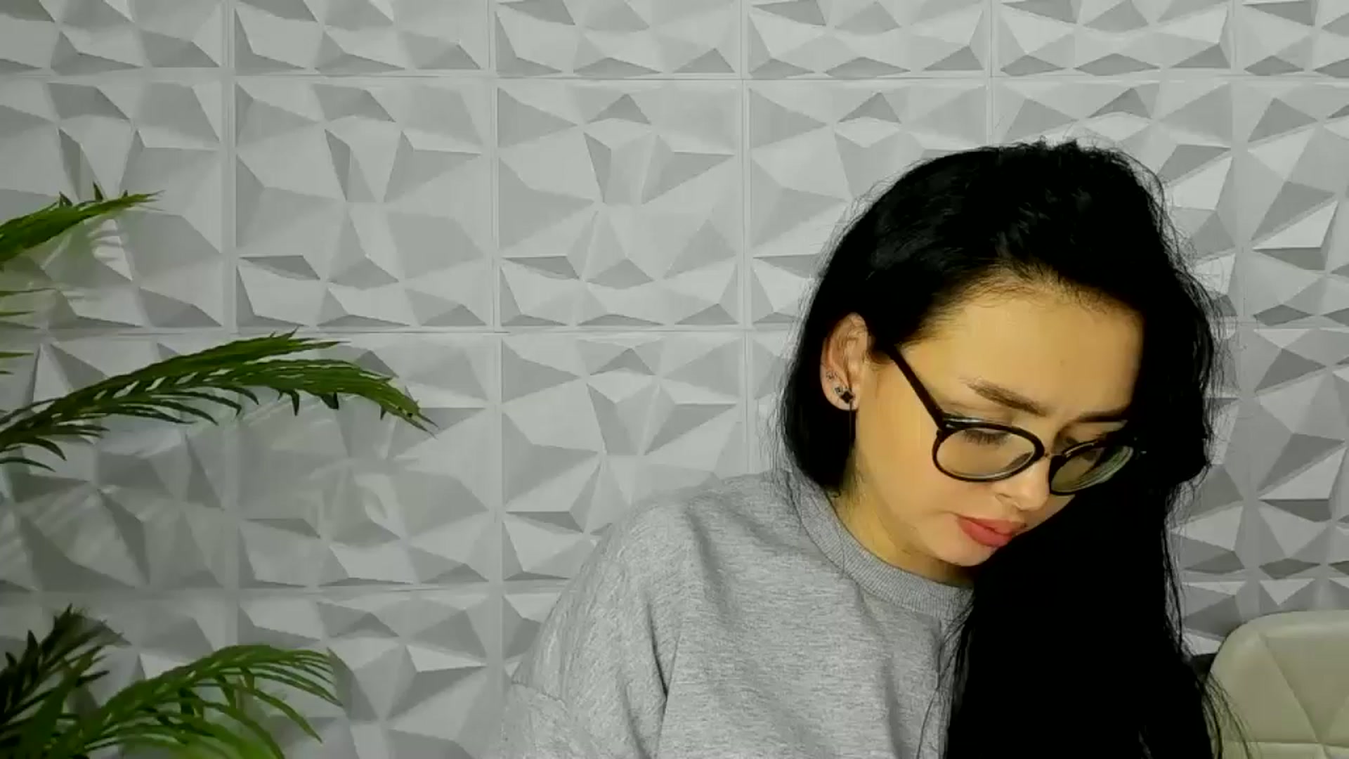Gallery image thumbnail from EmilyJones's myfreecams stream on, 12/09/2024, 15:03 image 6 of 20