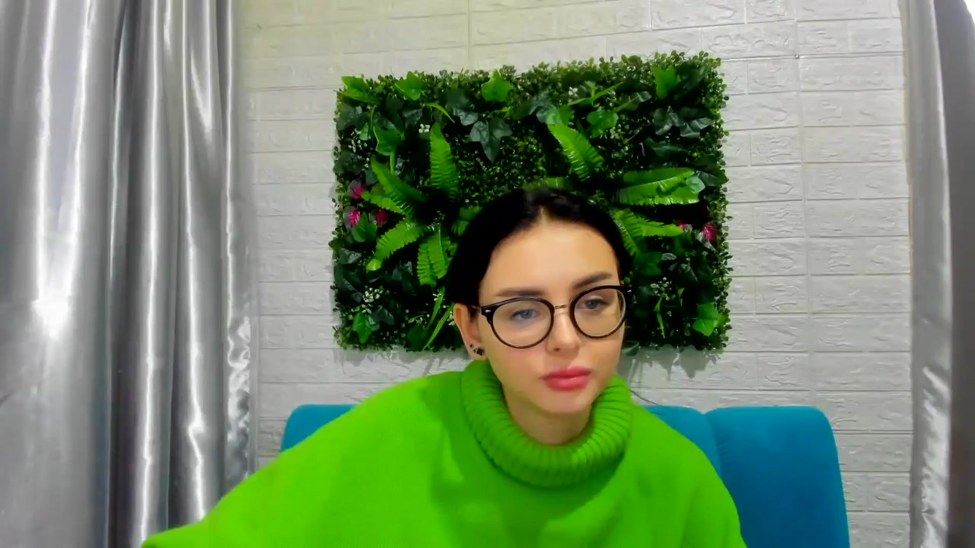 Gallery image thumbnail from EmilyJones's myfreecams stream on, 12/11/2024, 12:02 image 18 of 20
