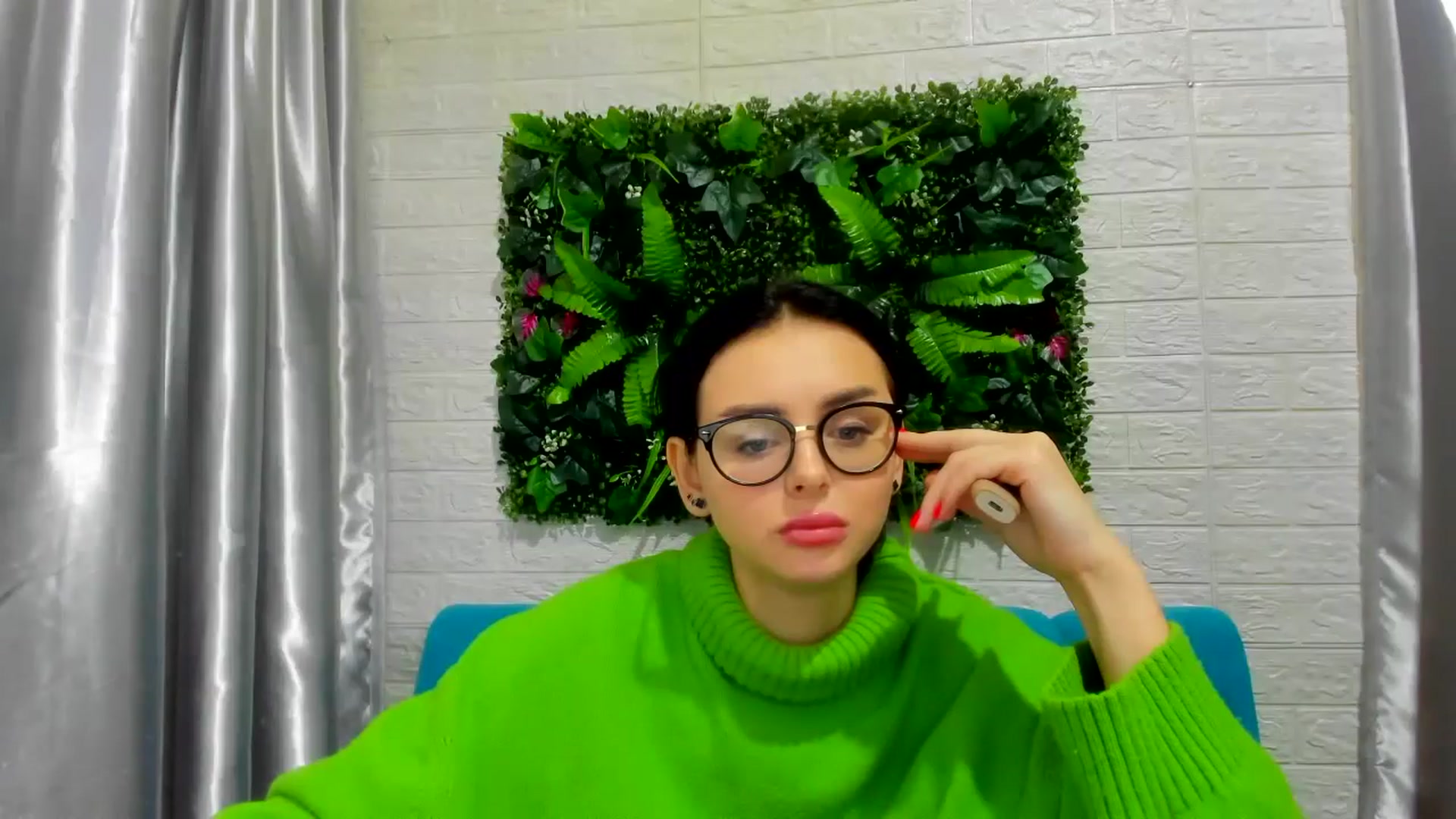 Gallery image thumbnail from EmilyJones's myfreecams stream on, 12/11/2024, 12:27 image 5 of 20