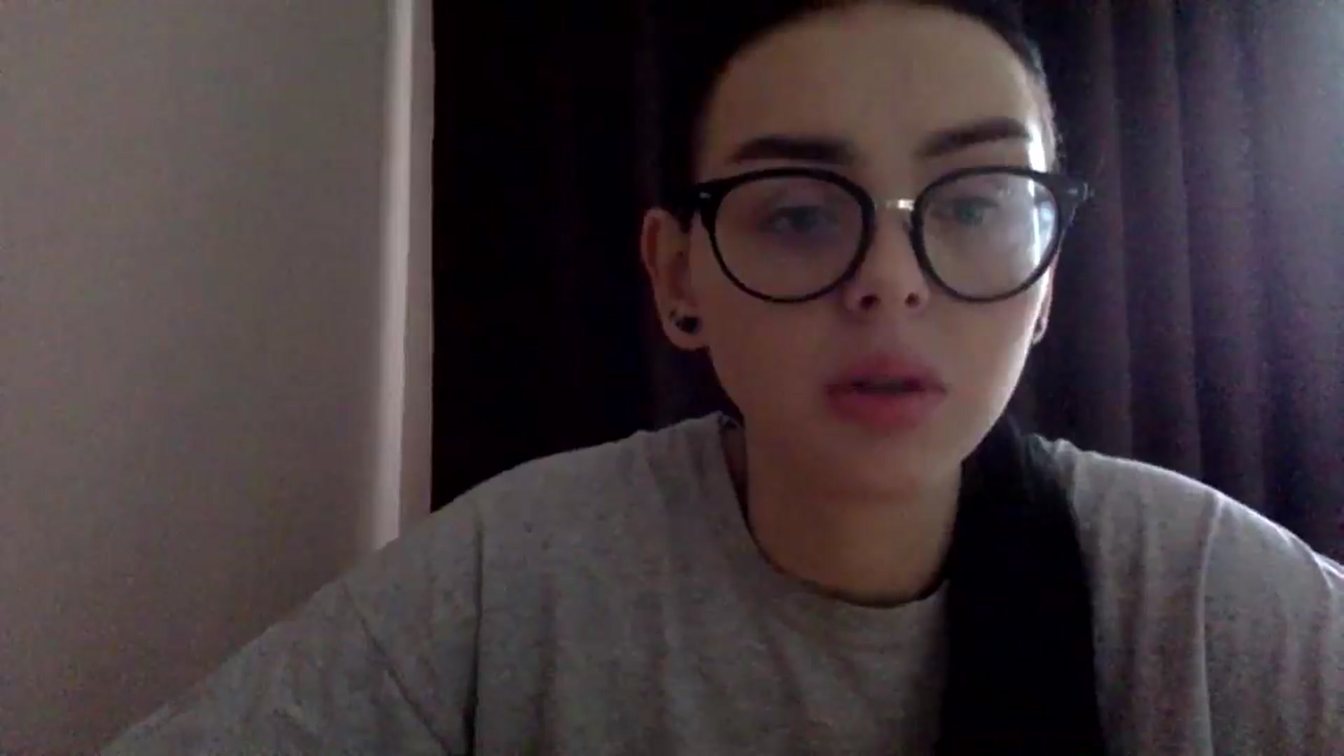 Gallery image thumbnail from EmilyJones's myfreecams stream on, 12/23/2024, 13:41 image 4 of 20