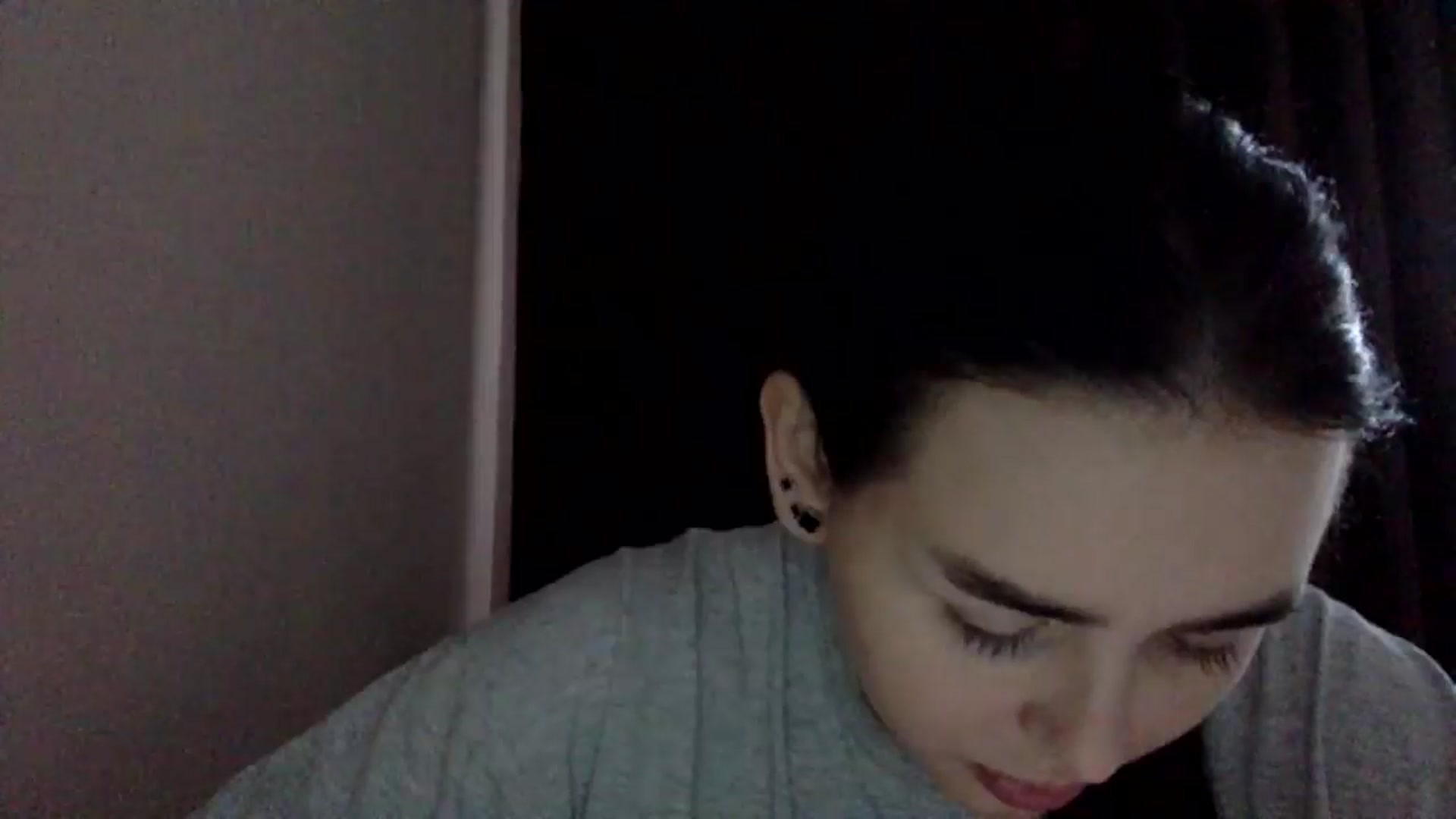 Gallery image thumbnail from EmilyJones's myfreecams stream on, 12/23/2024, 13:41 image 12 of 20