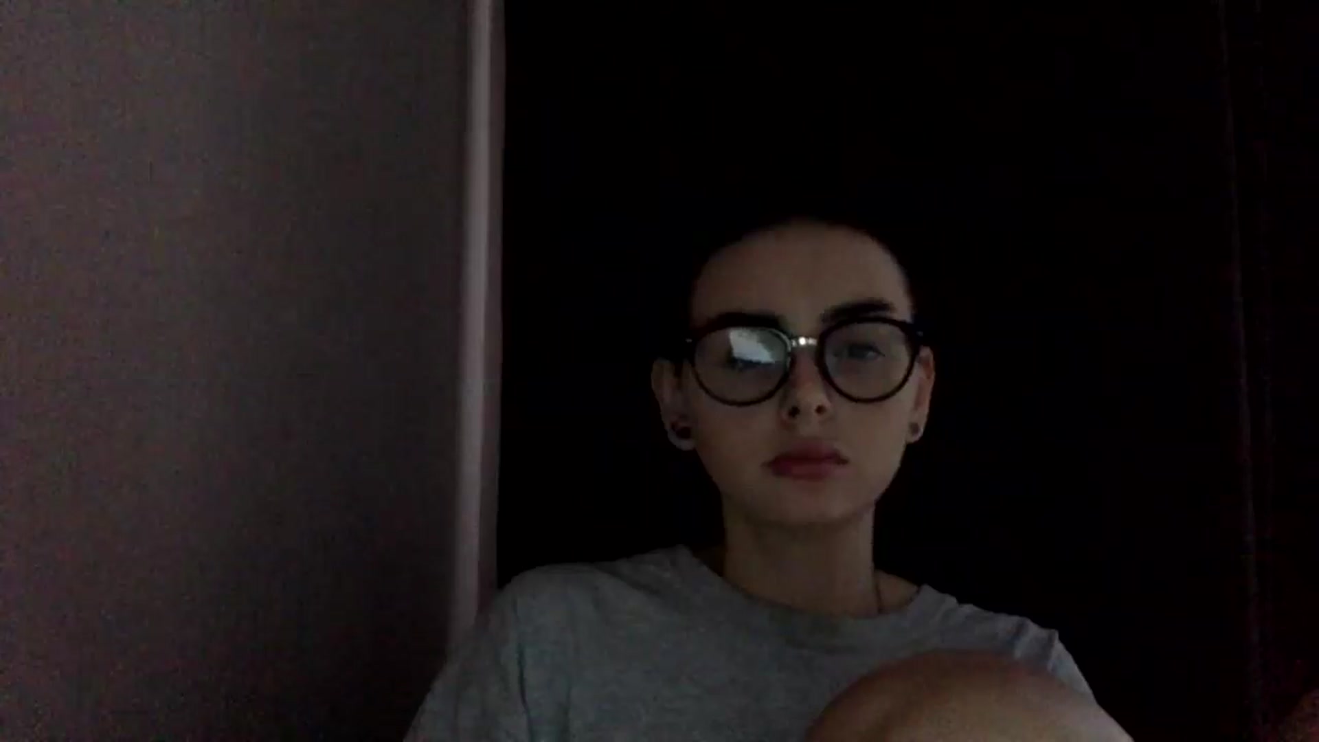 Gallery image thumbnail from EmilyJones's myfreecams stream on, 12/23/2024, 13:41 image 17 of 20