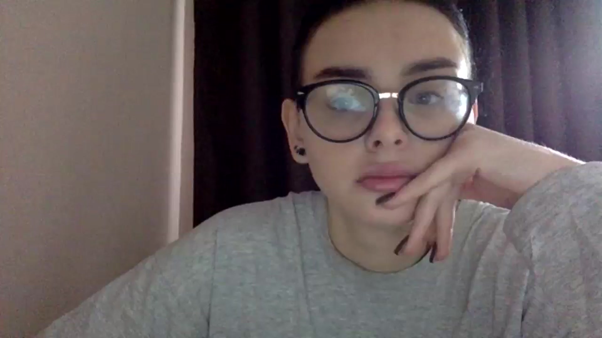 Gallery image thumbnail from EmilyJones's myfreecams stream on, 12/23/2024, 13:41 image 7 of 20
