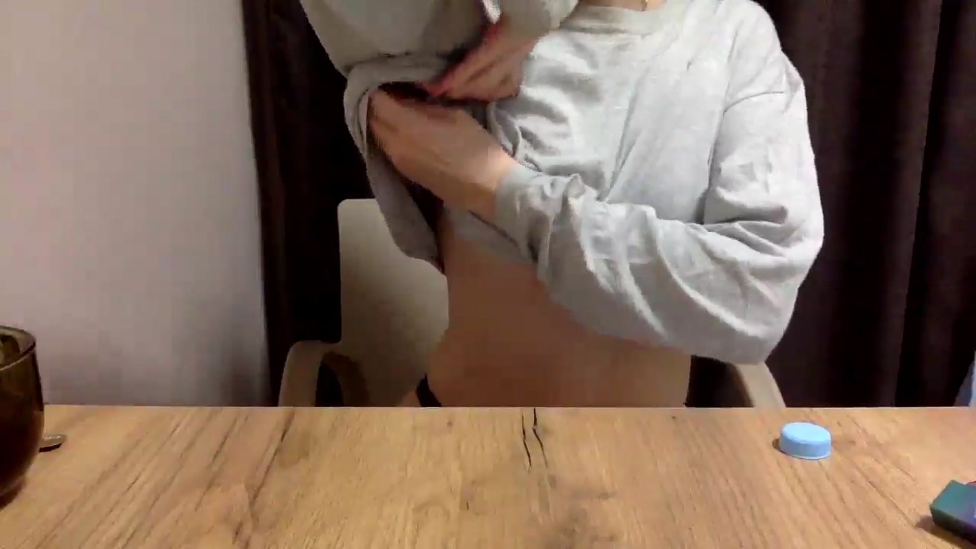 Gallery image thumbnail from EmilyJones's myfreecams stream on, 12/23/2024, 14:04 image 15 of 20