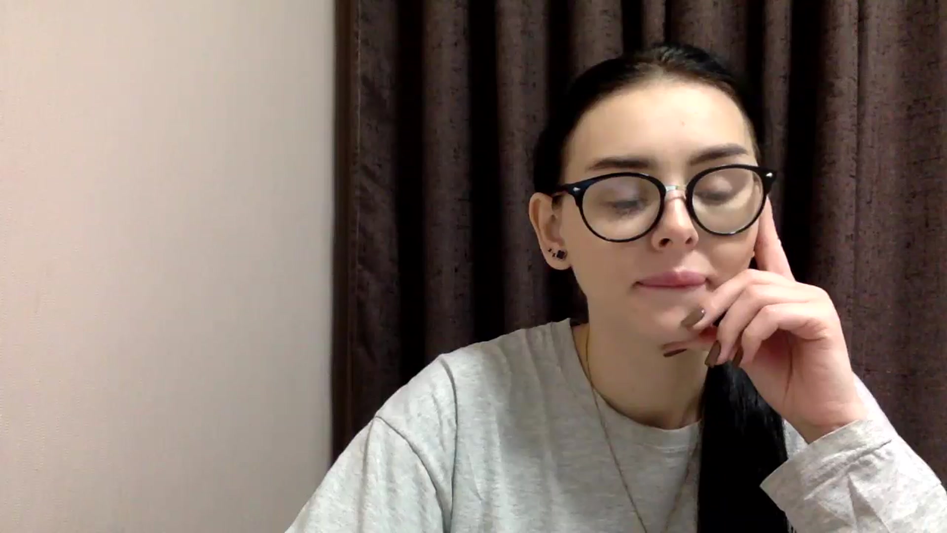 Gallery image thumbnail from EmilyJones's myfreecams stream on, 12/23/2024, 14:46 image 12 of 20