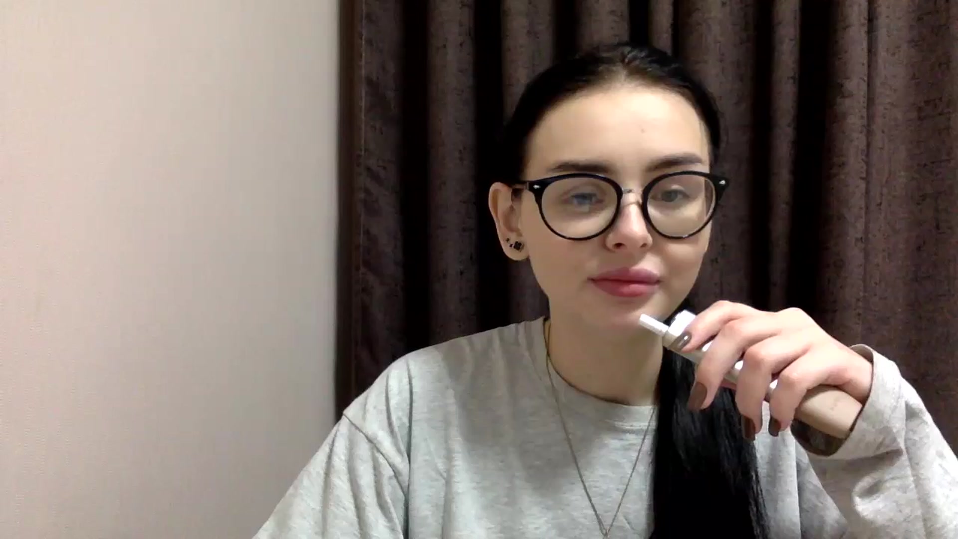Gallery image thumbnail from EmilyJones's myfreecams stream on, 12/23/2024, 14:46 image 3 of 20