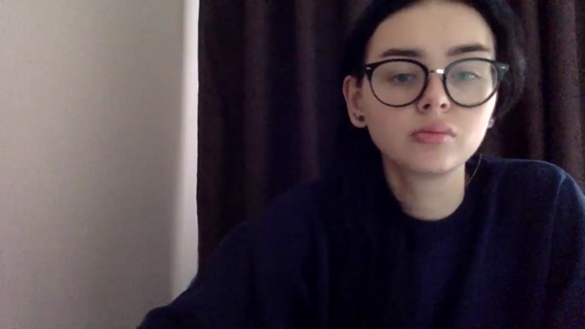 Gallery image thumbnail from EmilyJones's myfreecams stream on, 12/24/2024, 13:11 image 18 of 20