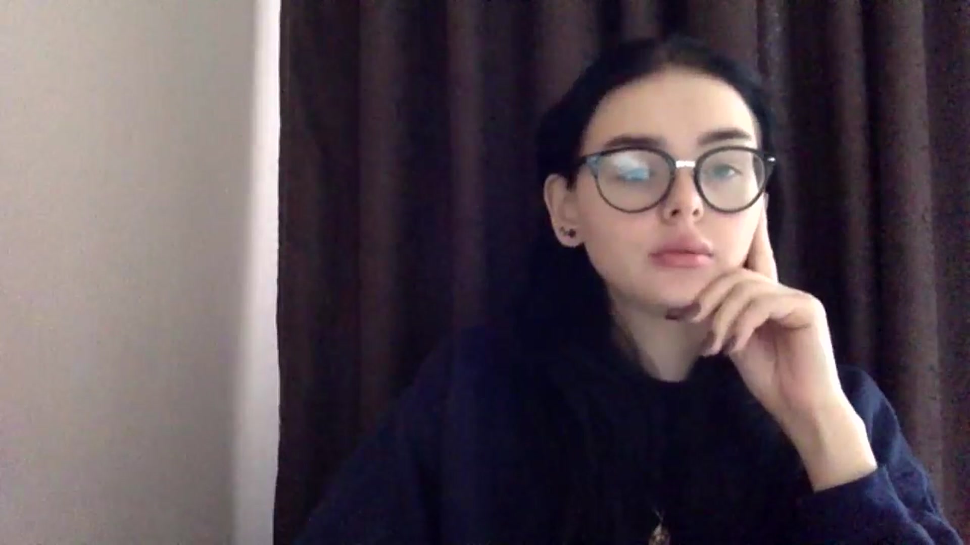 Gallery image thumbnail from EmilyJones's myfreecams stream on, 12/24/2024, 13:11 image 10 of 20