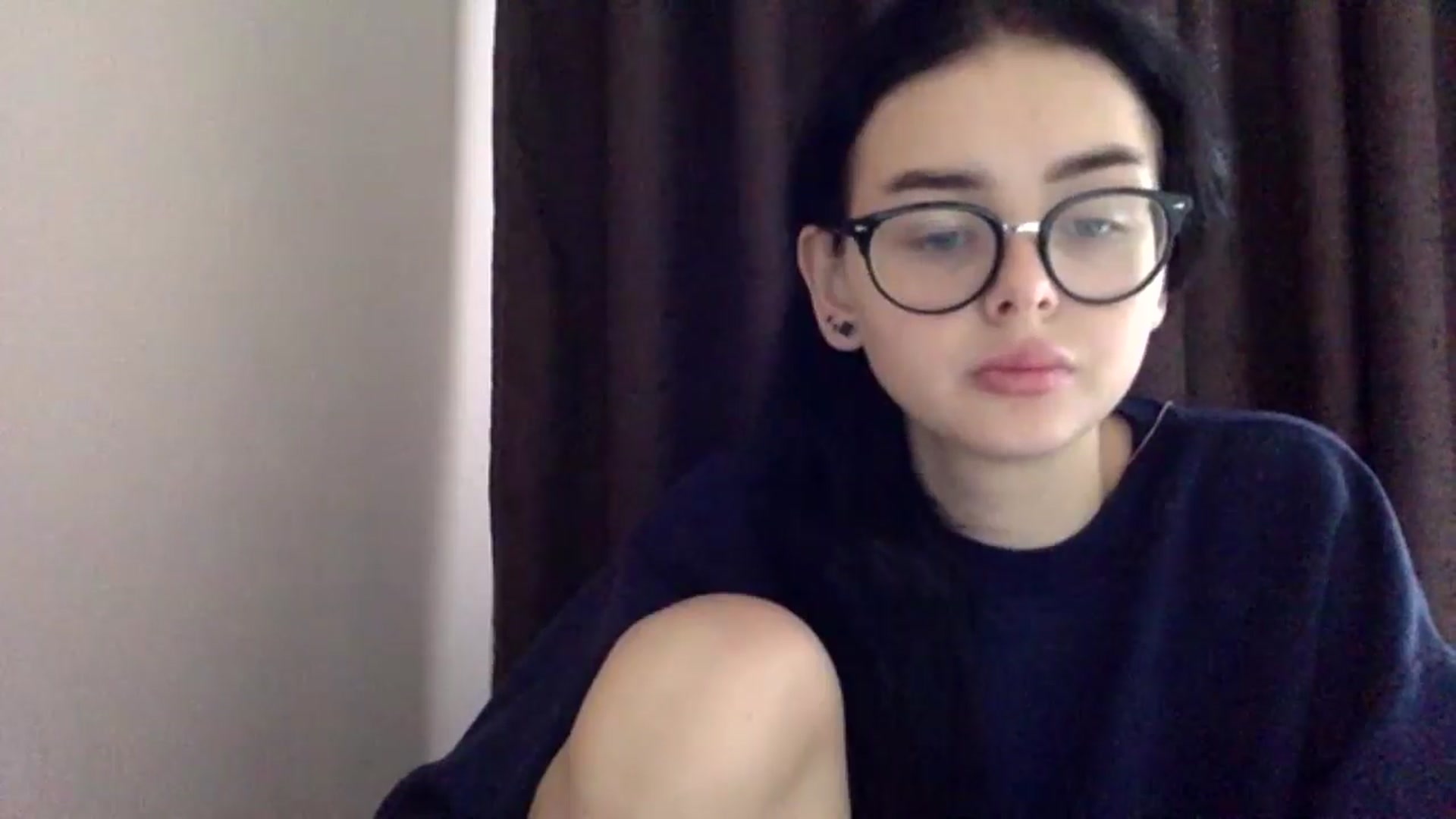 Gallery image thumbnail from EmilyJones's myfreecams stream on, 12/24/2024, 13:11 image 14 of 20