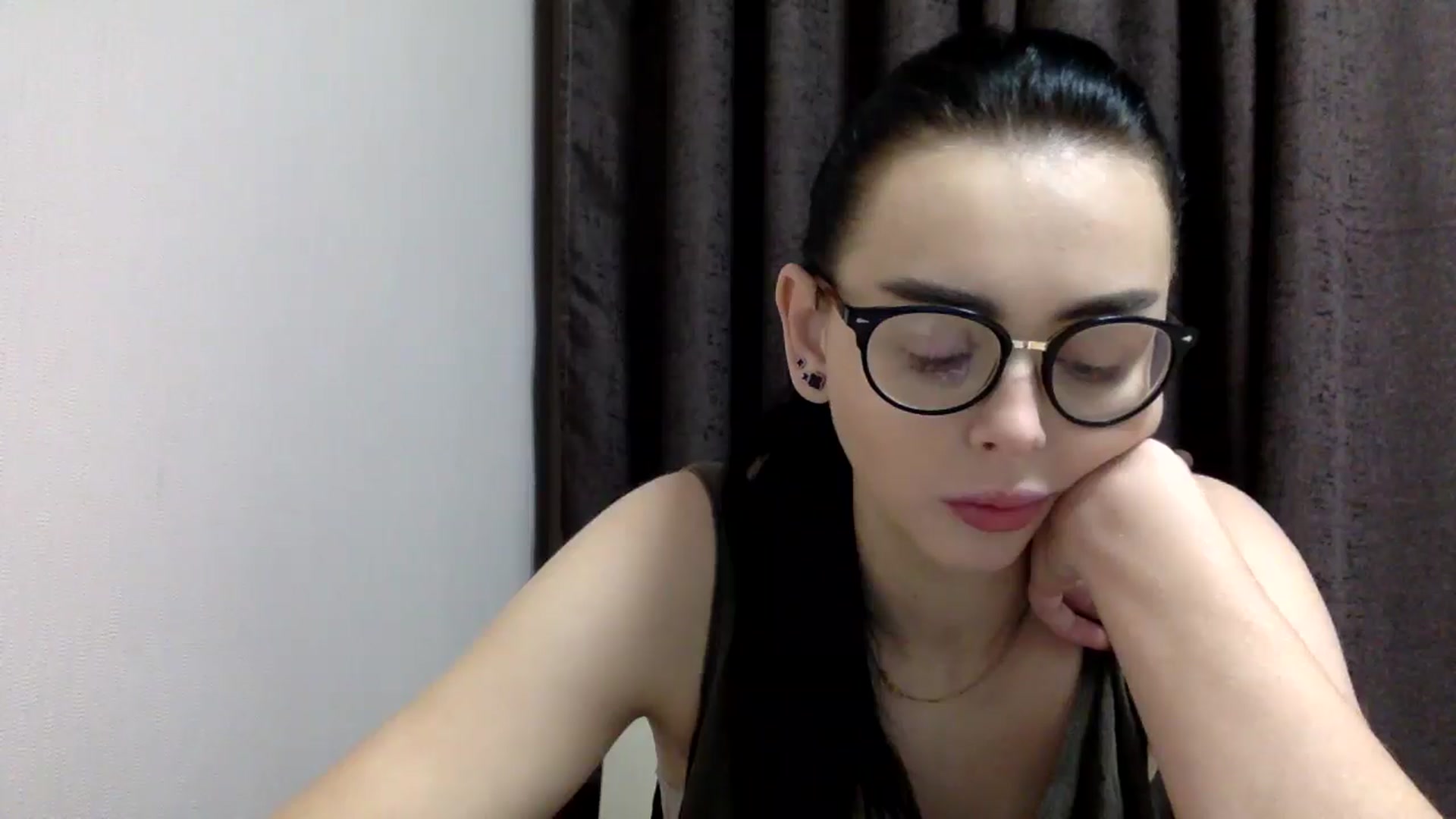 Gallery image thumbnail from EmilyJones's myfreecams stream on, 12/25/2024, 14:44 image 12 of 20