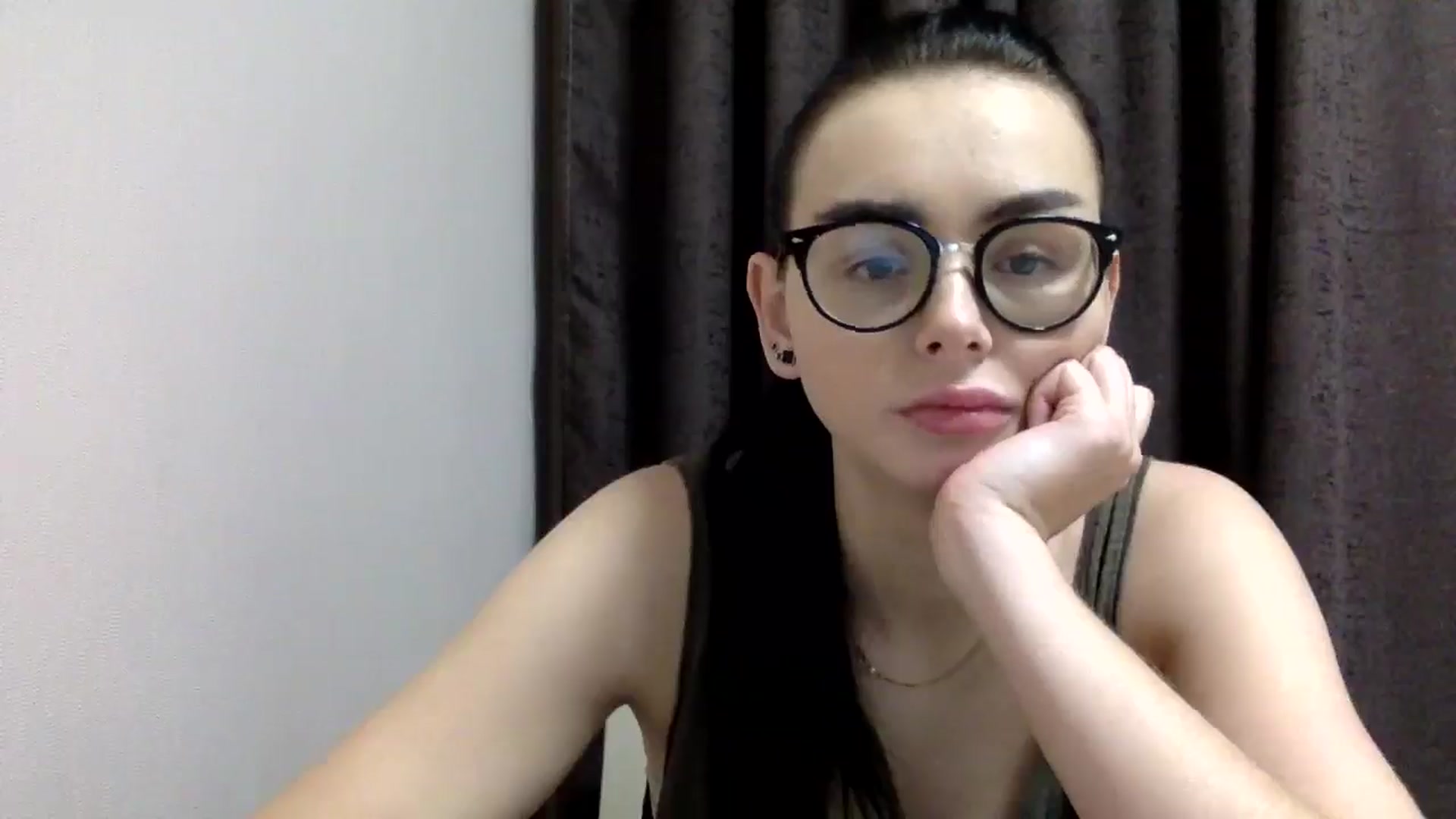 Gallery image thumbnail from EmilyJones's myfreecams stream on, 12/25/2024, 14:44 image 9 of 20