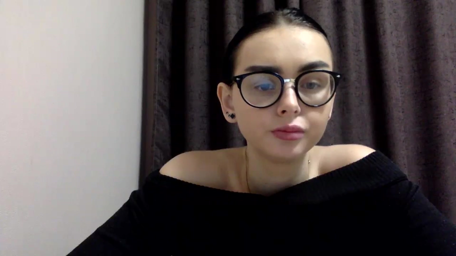 Gallery image thumbnail from EmilyJones's myfreecams stream on, 12/26/2024, 13:23 image 13 of 20