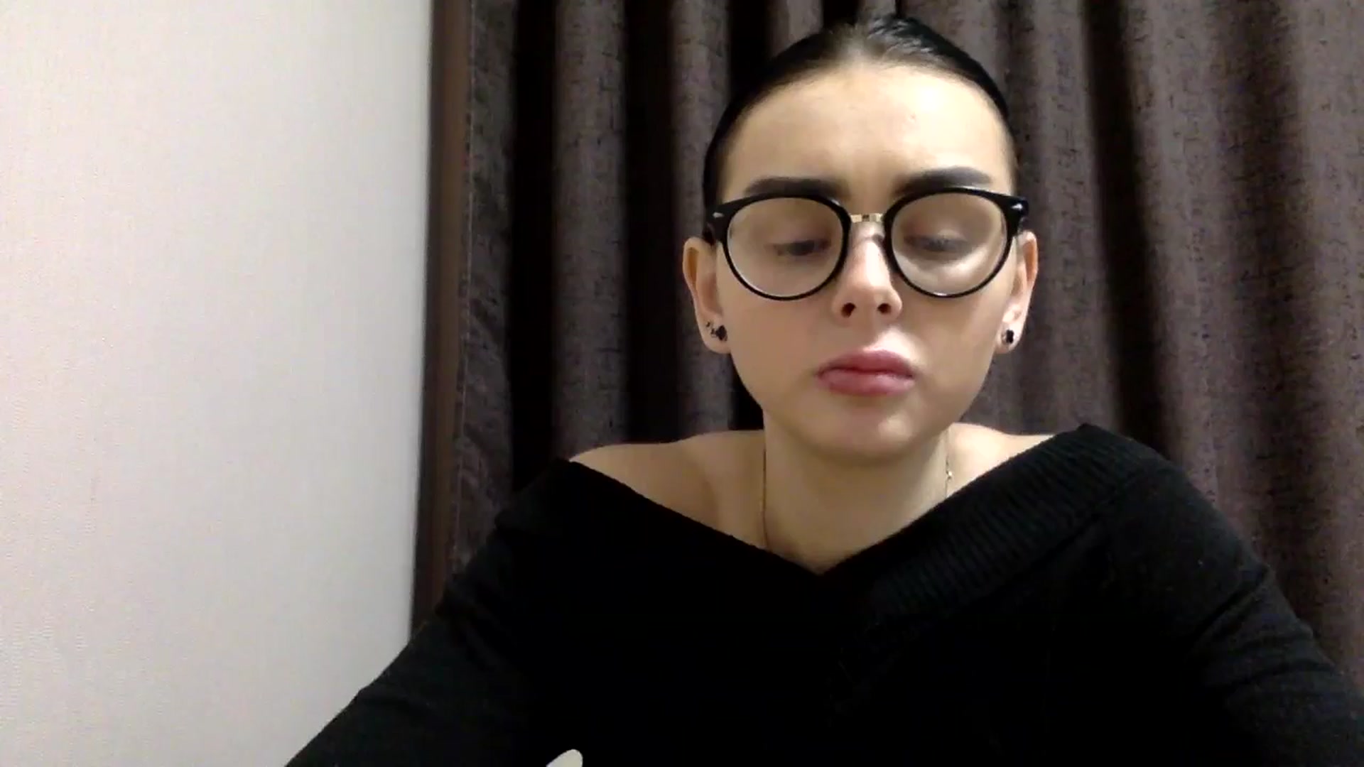 Gallery image thumbnail from EmilyJones's myfreecams stream on, 12/26/2024, 13:23 image 18 of 20