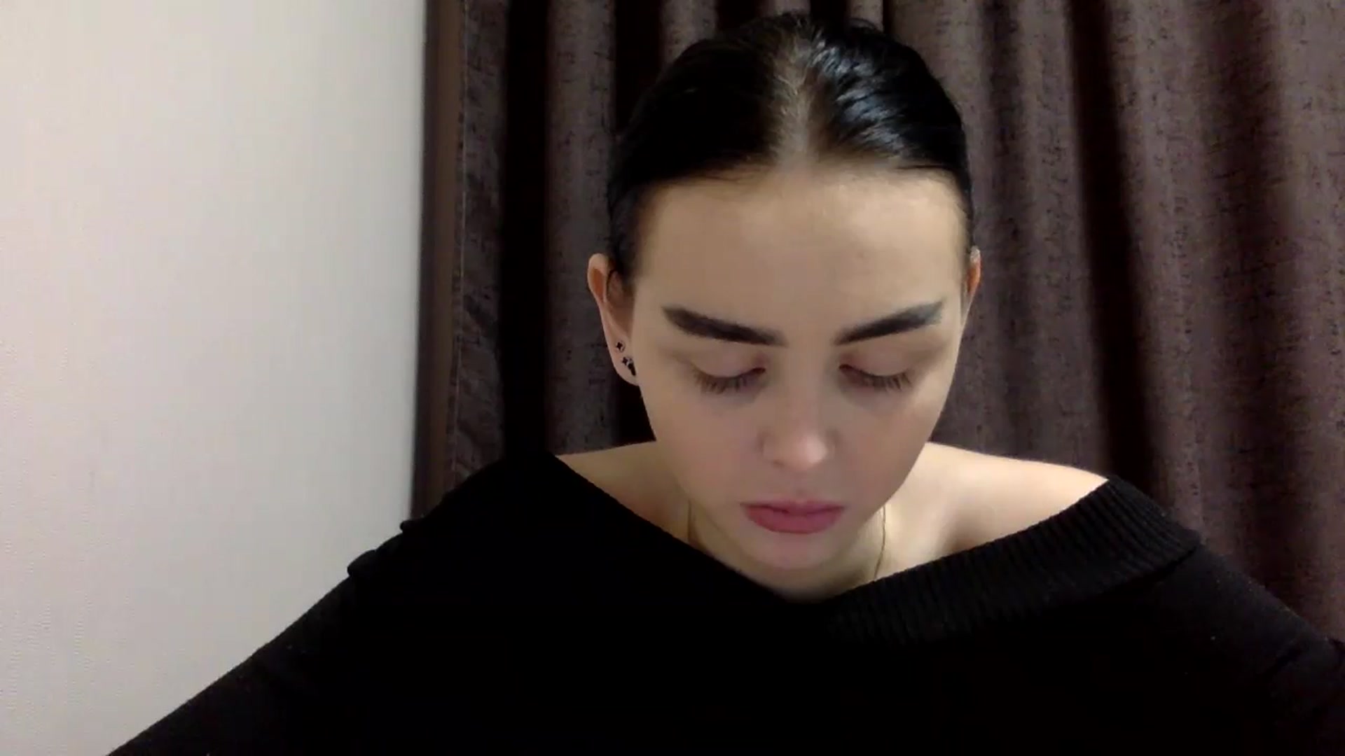 Gallery image thumbnail from EmilyJones's myfreecams stream on, 12/26/2024, 13:23 image 3 of 20