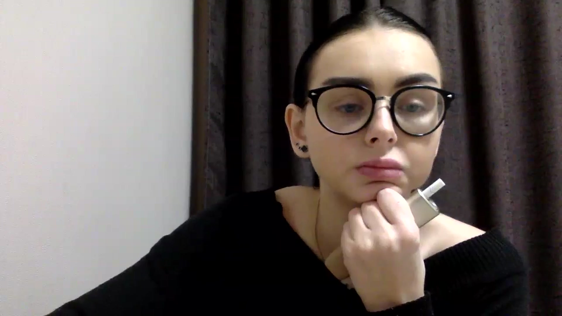 Gallery image thumbnail from EmilyJones's myfreecams stream on, 12/26/2024, 14:23 image 3 of 20