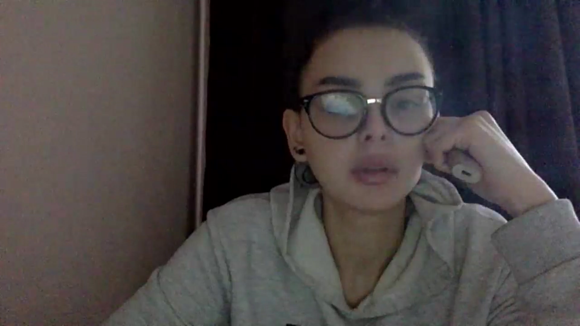 Gallery image thumbnail from EmilyJones's myfreecams stream on, 12/27/2024, 09:11 image 3 of 20