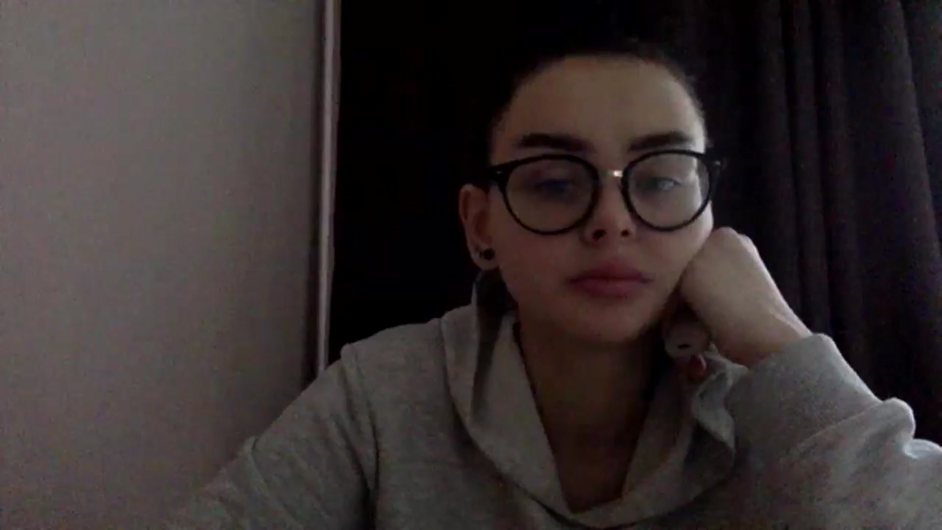 Gallery image thumbnail from EmilyJones's myfreecams stream on, 12/27/2024, 09:11 image 8 of 20