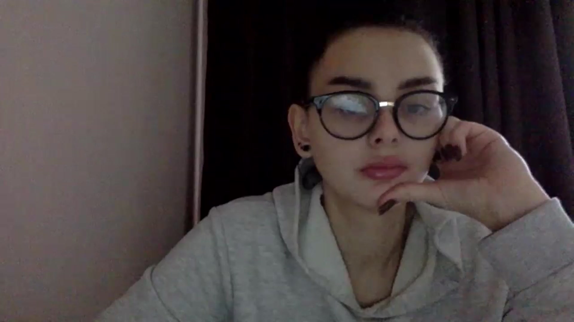 Gallery image thumbnail from EmilyJones's myfreecams stream on, 12/27/2024, 09:11 image 11 of 20