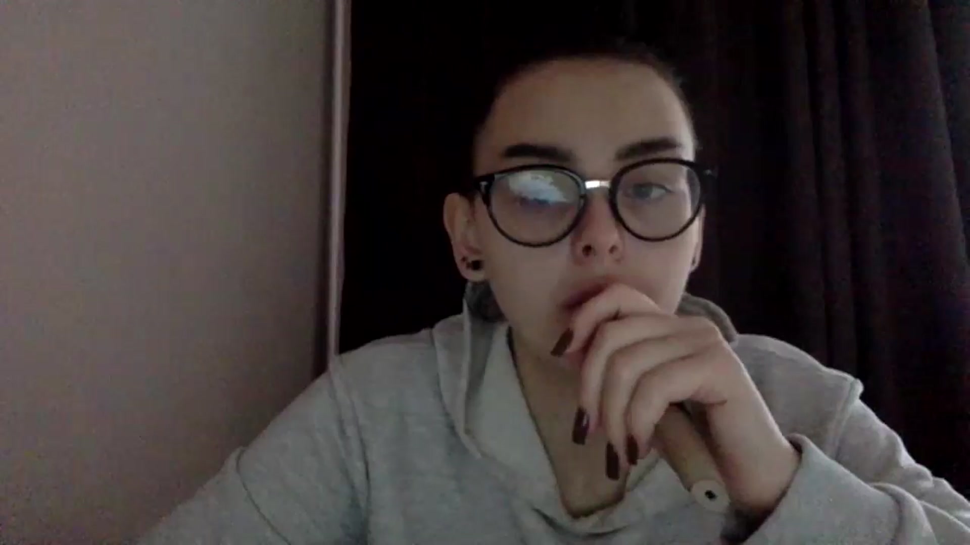 Gallery image thumbnail from EmilyJones's myfreecams stream on, 12/27/2024, 09:11 image 6 of 20