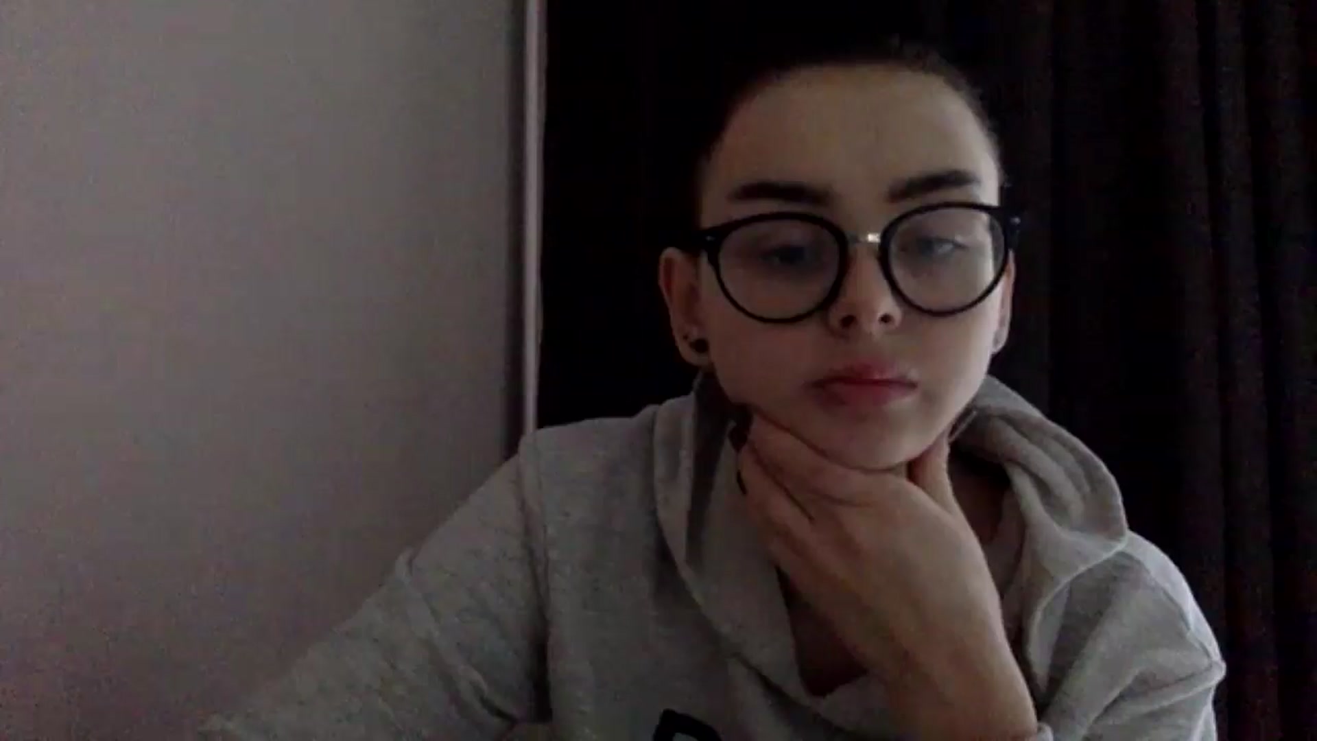 Gallery image thumbnail from EmilyJones's myfreecams stream on, 12/27/2024, 09:11 image 18 of 20