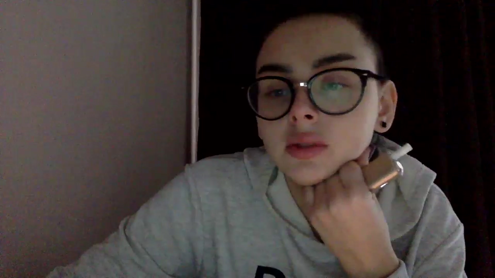 Gallery image thumbnail from EmilyJones's myfreecams stream on, 12/27/2024, 09:39 image 18 of 20
