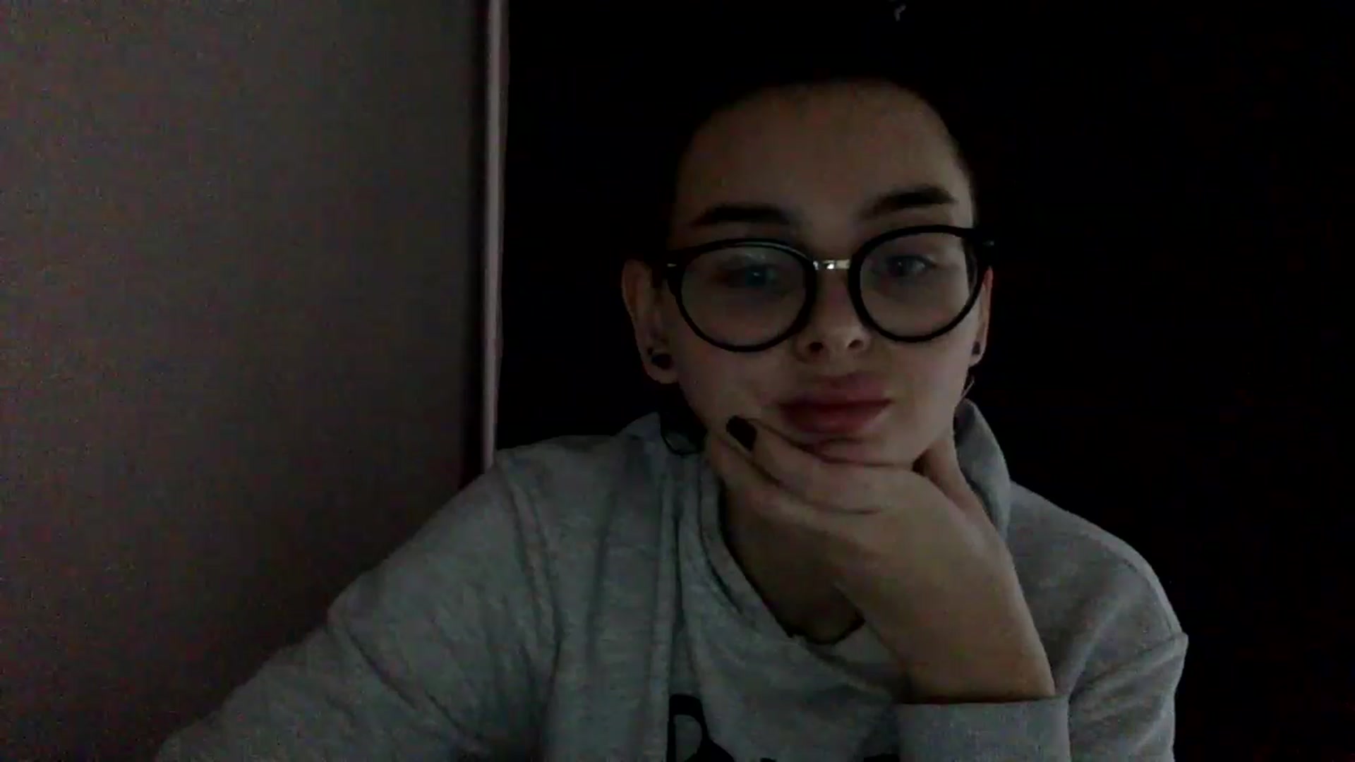 Gallery image thumbnail from EmilyJones's myfreecams stream on, 12/27/2024, 12:00 image 19 of 20
