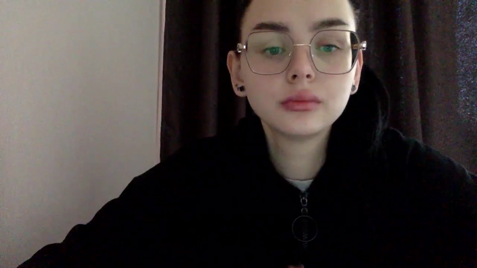 Gallery image thumbnail from EmilyJones's myfreecams stream on, 01/09/2025, 13:24 image 14 of 20