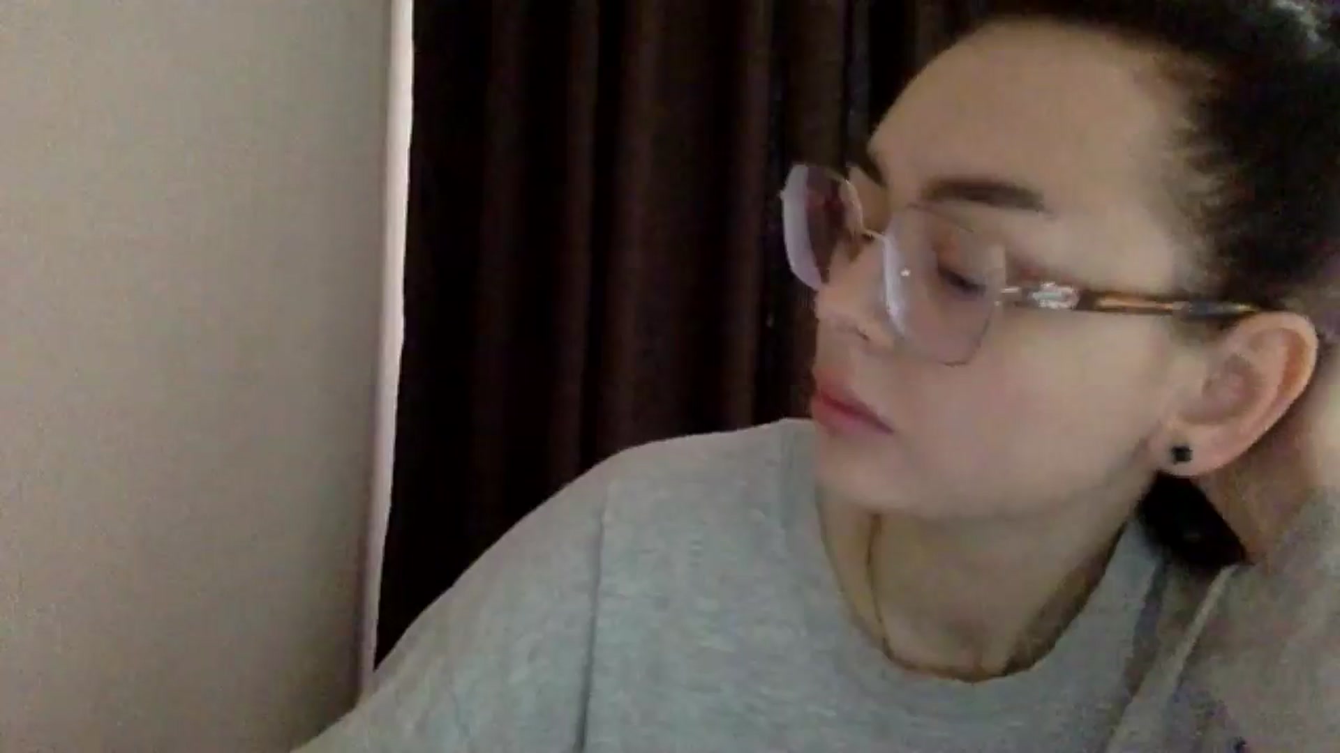 Gallery image thumbnail from EmilyJones's myfreecams stream on, 01/09/2025, 13:46 image 14 of 20
