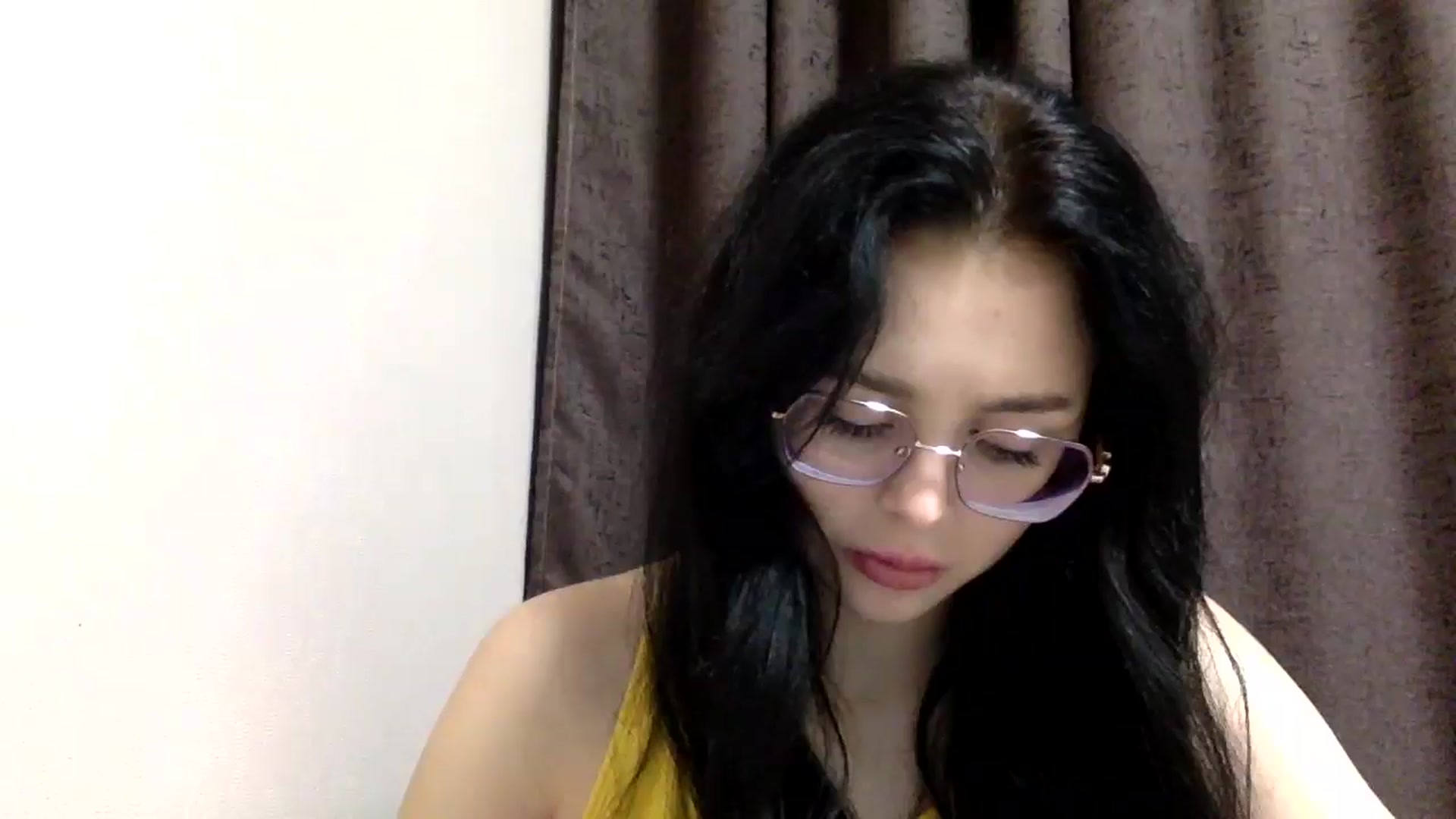 Gallery image thumbnail from EmilyJones's myfreecams stream on, 01/21/2025, 14:49 image 10 of 20