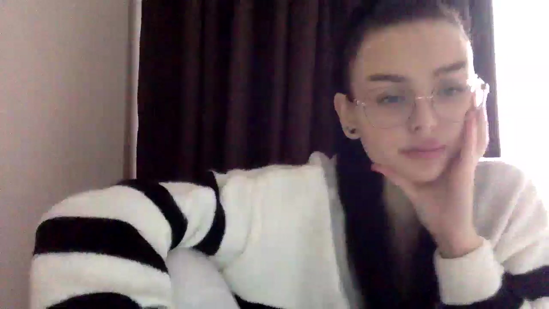 Gallery image thumbnail from EmilyJones's myfreecams stream on, 01/31/2025, 12:08 image 8 of 20