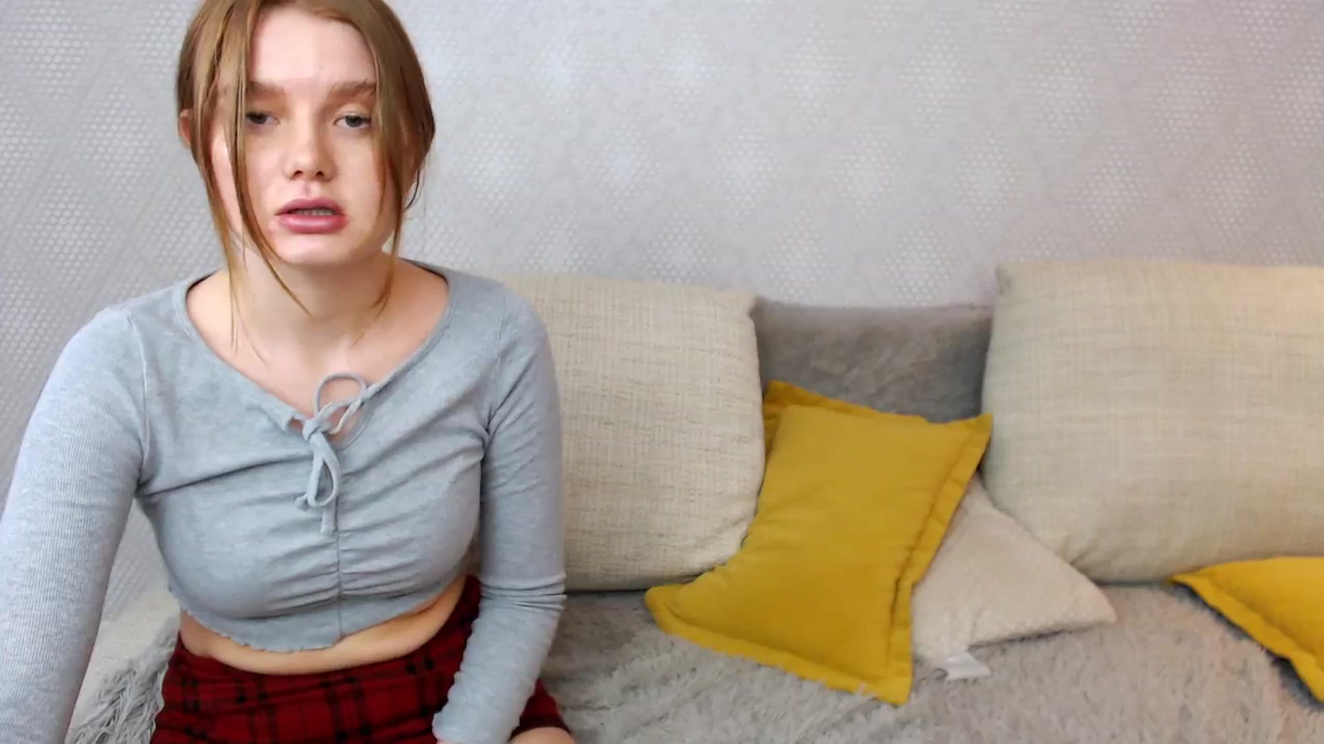 Gallery image thumbnail from EmilyKlar's myfreecams stream on, 05/31/2024, 13:56 image 16 of 20