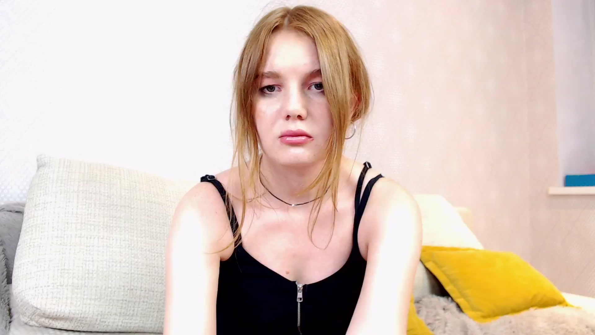 Gallery image thumbnail from EmilyKlar's myfreecams stream on, 06/28/2024, 12:49 image 7 of 20
