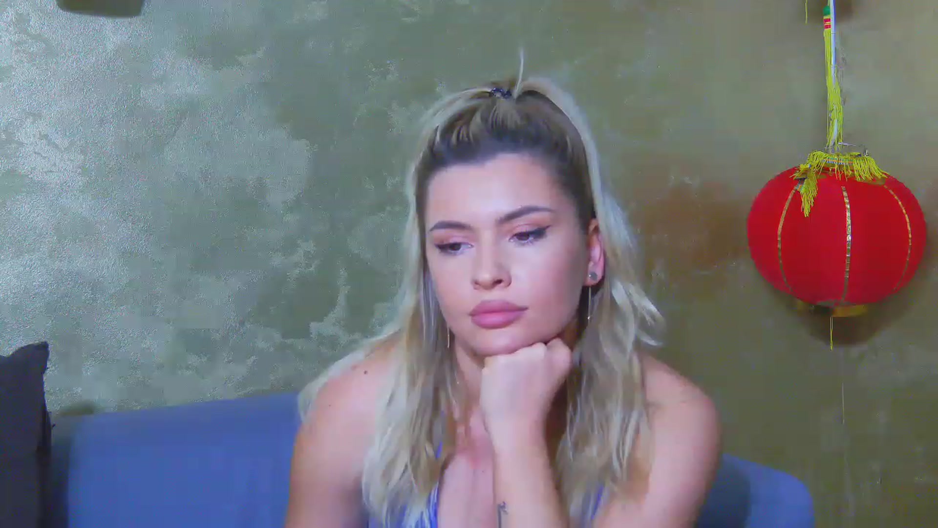 Gallery image thumbnail from EmilyLax's myfreecams stream on, 05/12/2023, 17:39 image 20 of 20