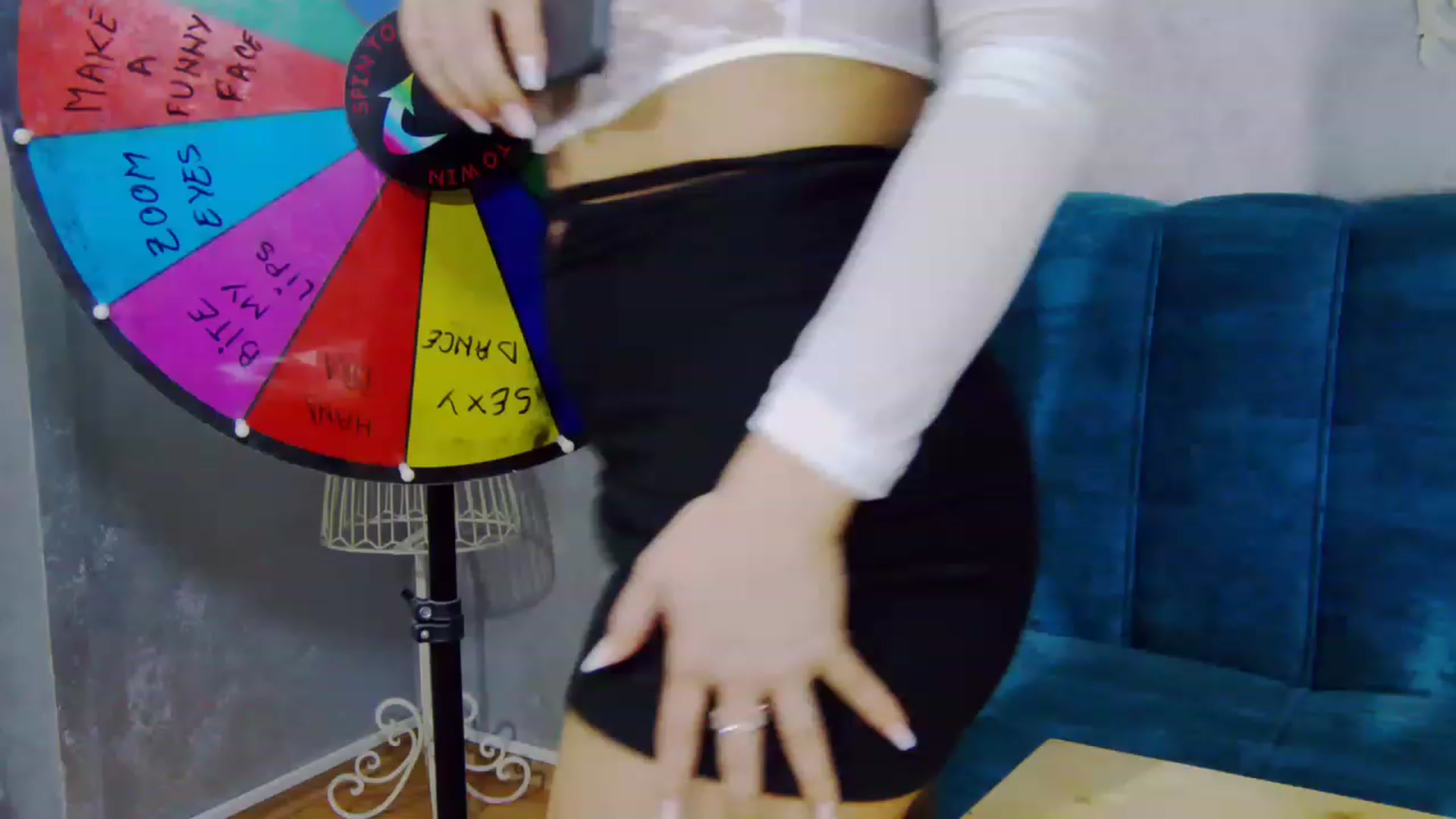 Gallery image thumbnail from EmilyLax's myfreecams stream on, 05/13/2023, 14:18 image 13 of 20