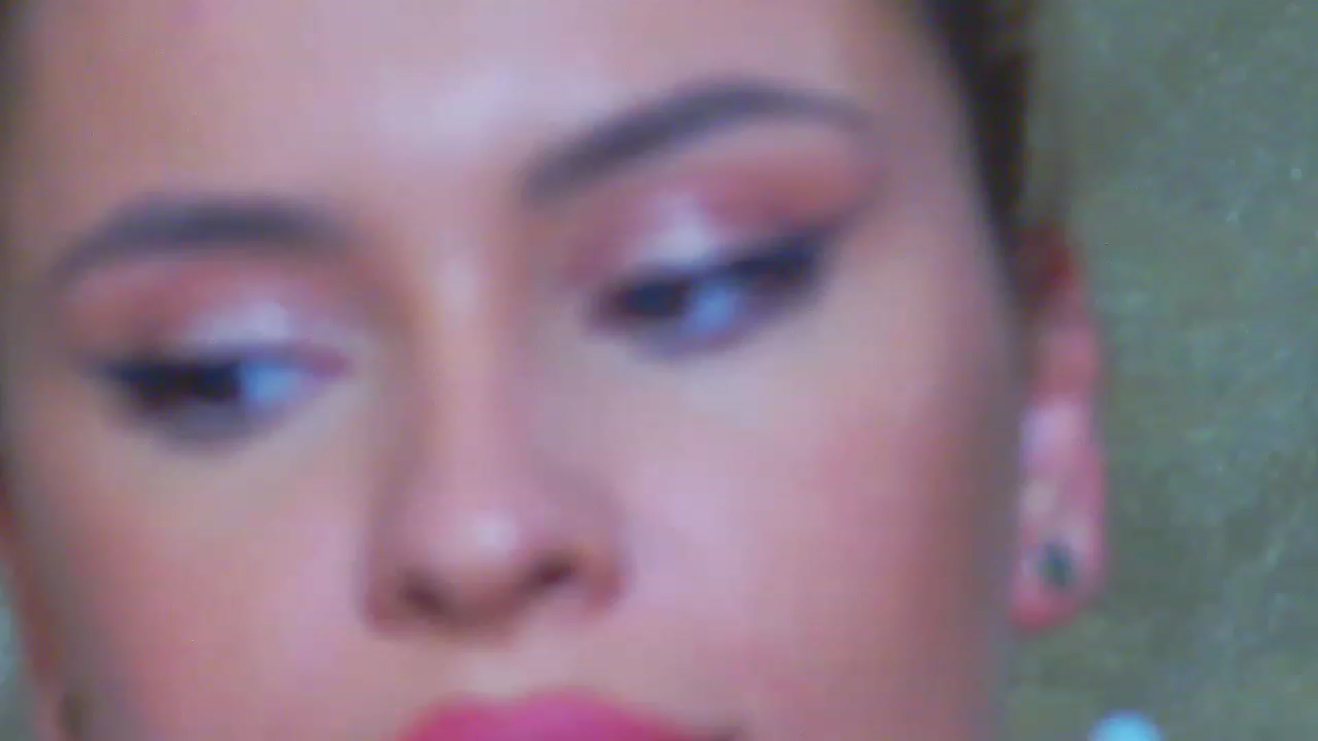 Gallery image thumbnail from EmilyLax's myfreecams stream on, 05/13/2023, 19:05 image 7 of 20
