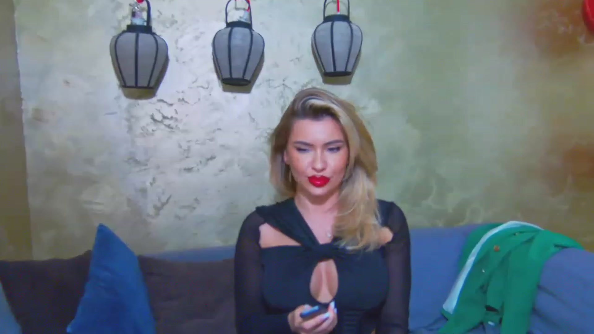 Gallery image thumbnail from EmilyLax's myfreecams stream on, 05/14/2023, 15:29 image 20 of 20