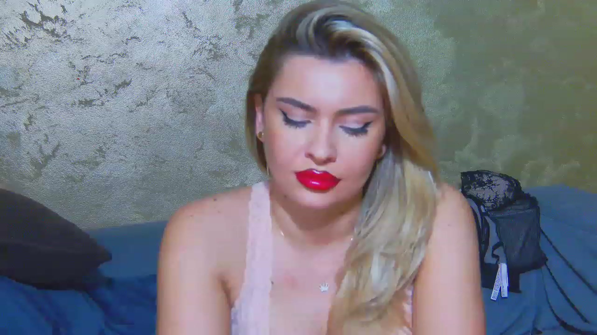 Gallery image thumbnail from EmilyLax's myfreecams stream on, 05/14/2023, 18:51 image 19 of 20