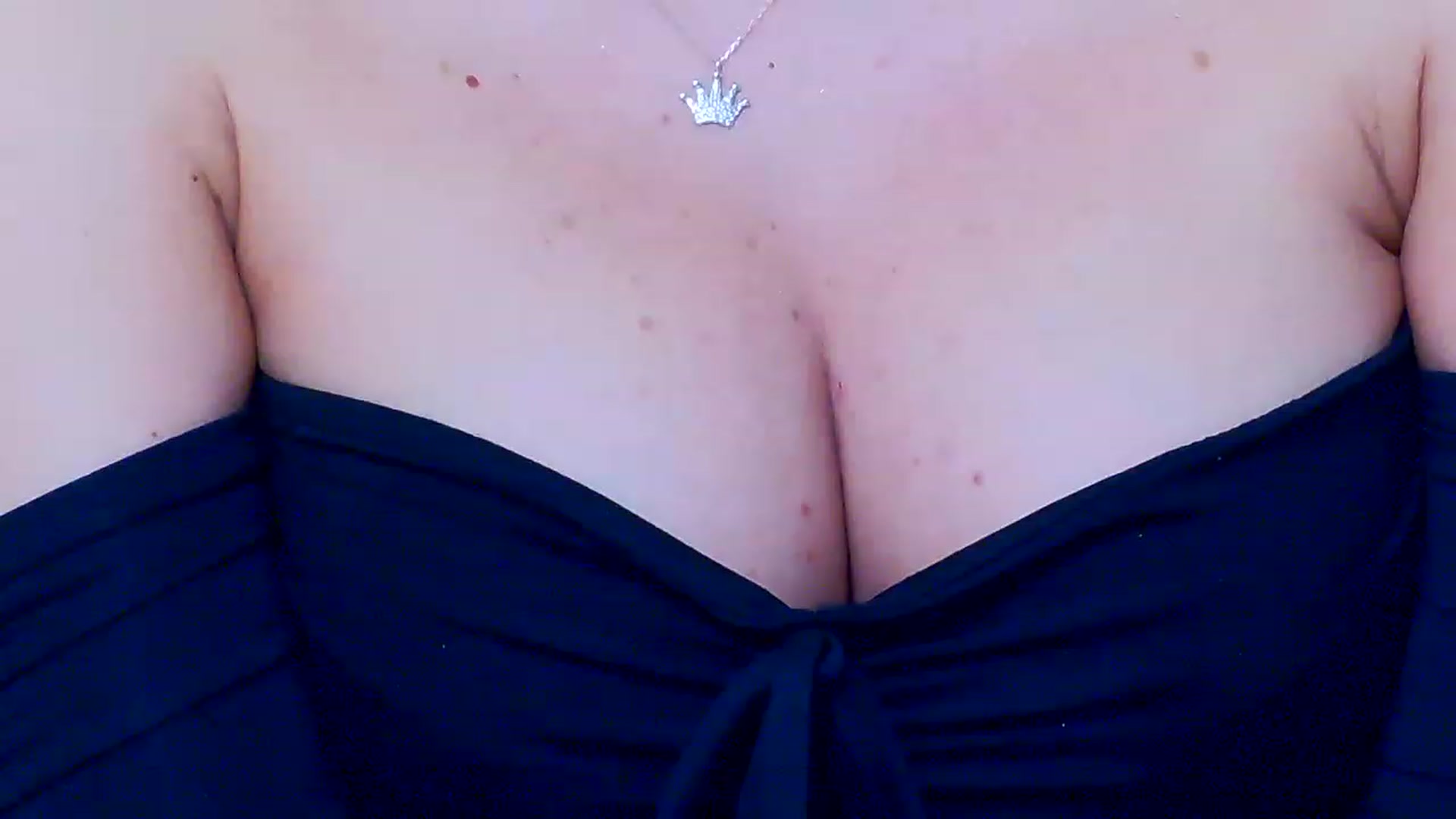 Gallery image thumbnail from EmilyLax's myfreecams stream on, 05/28/2023, 17:30 image 5 of 20