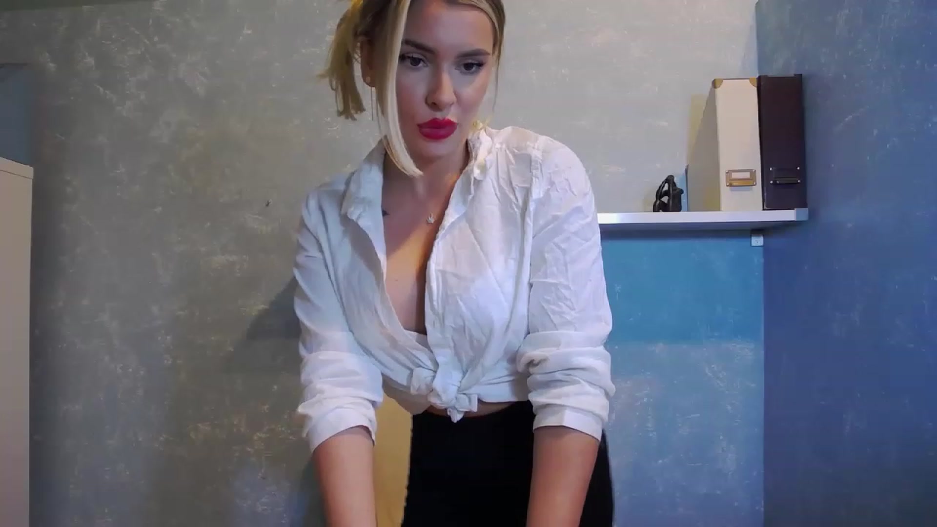 Gallery image thumbnail from EmilyLax's myfreecams stream on, 06/02/2023, 14:53 image 16 of 20