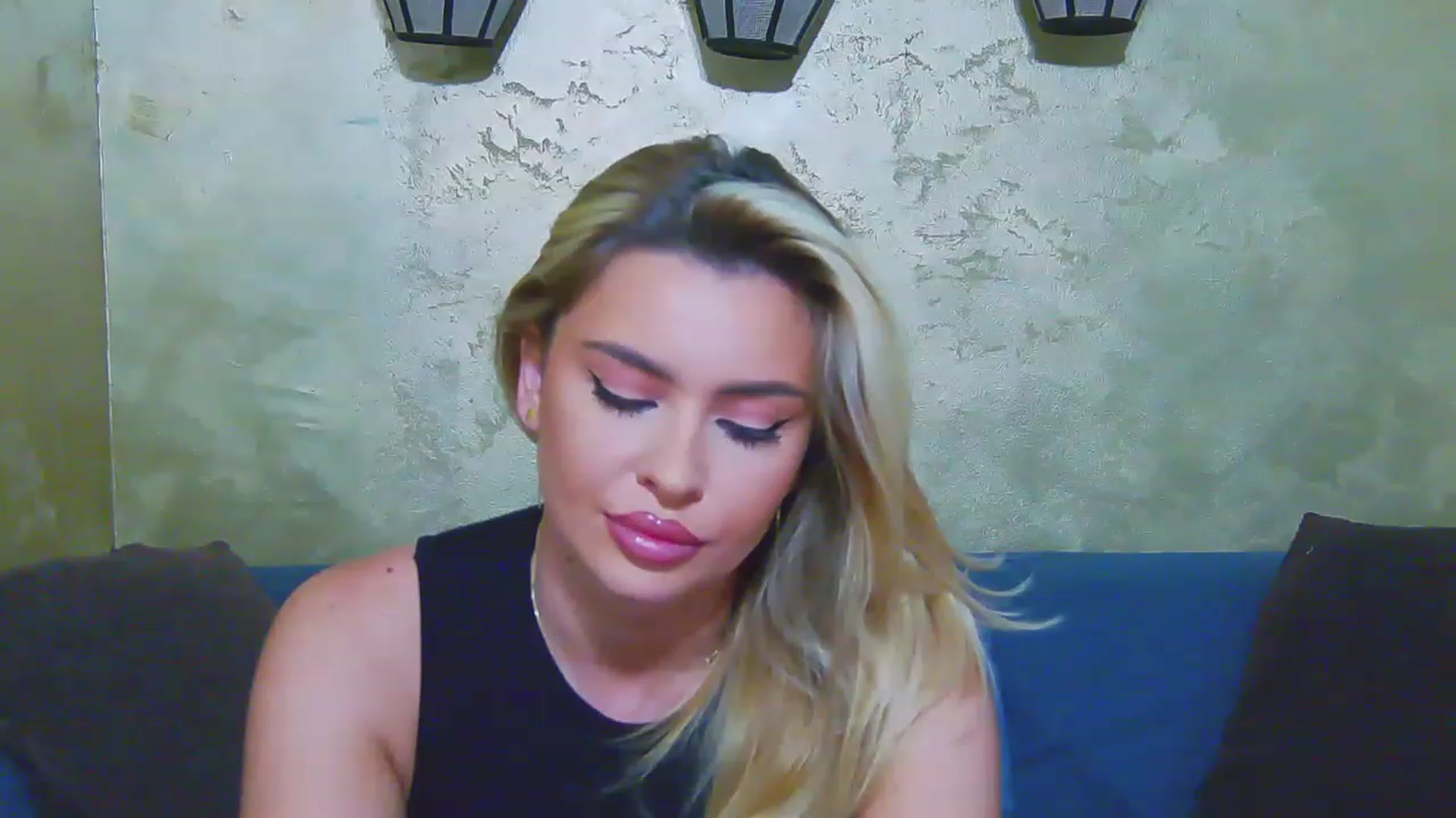 Gallery image thumbnail from EmilyLax's myfreecams stream on, 06/06/2023, 15:30 image 15 of 20