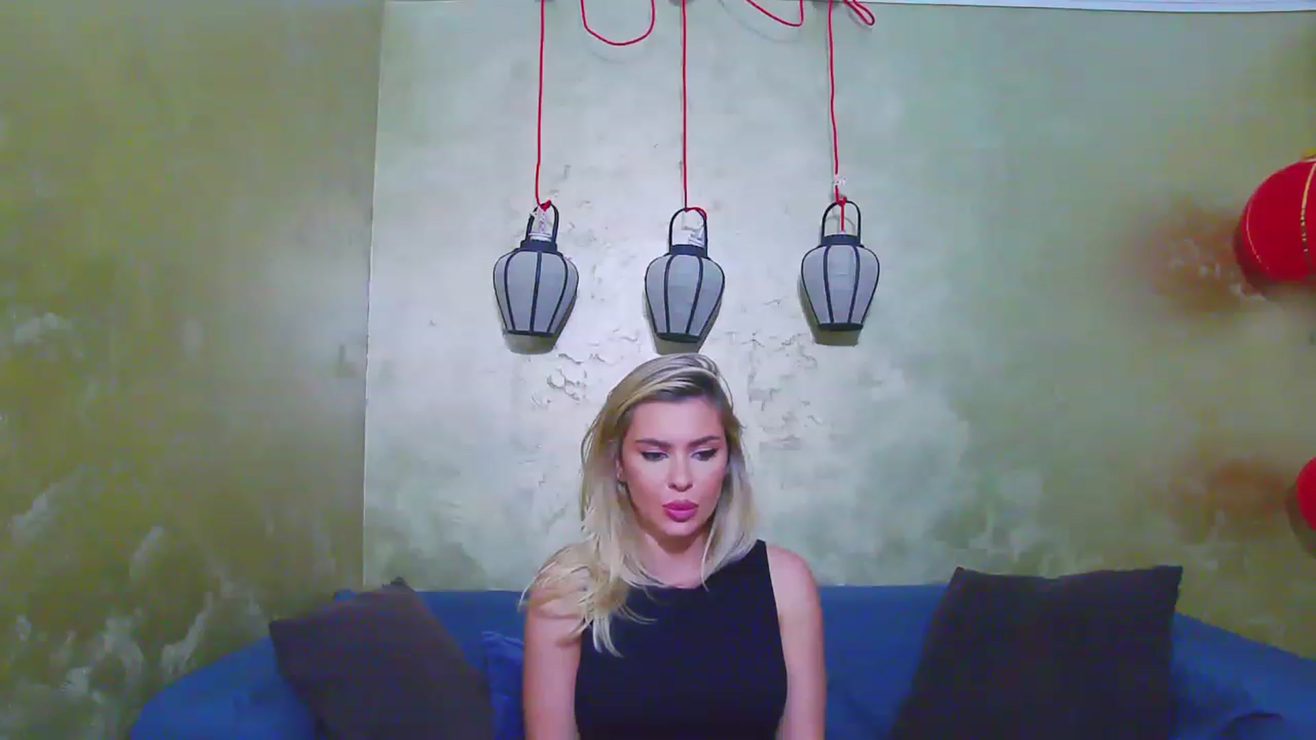 Gallery image thumbnail from EmilyLax's myfreecams stream on, 06/06/2023, 18:29 image 4 of 20
