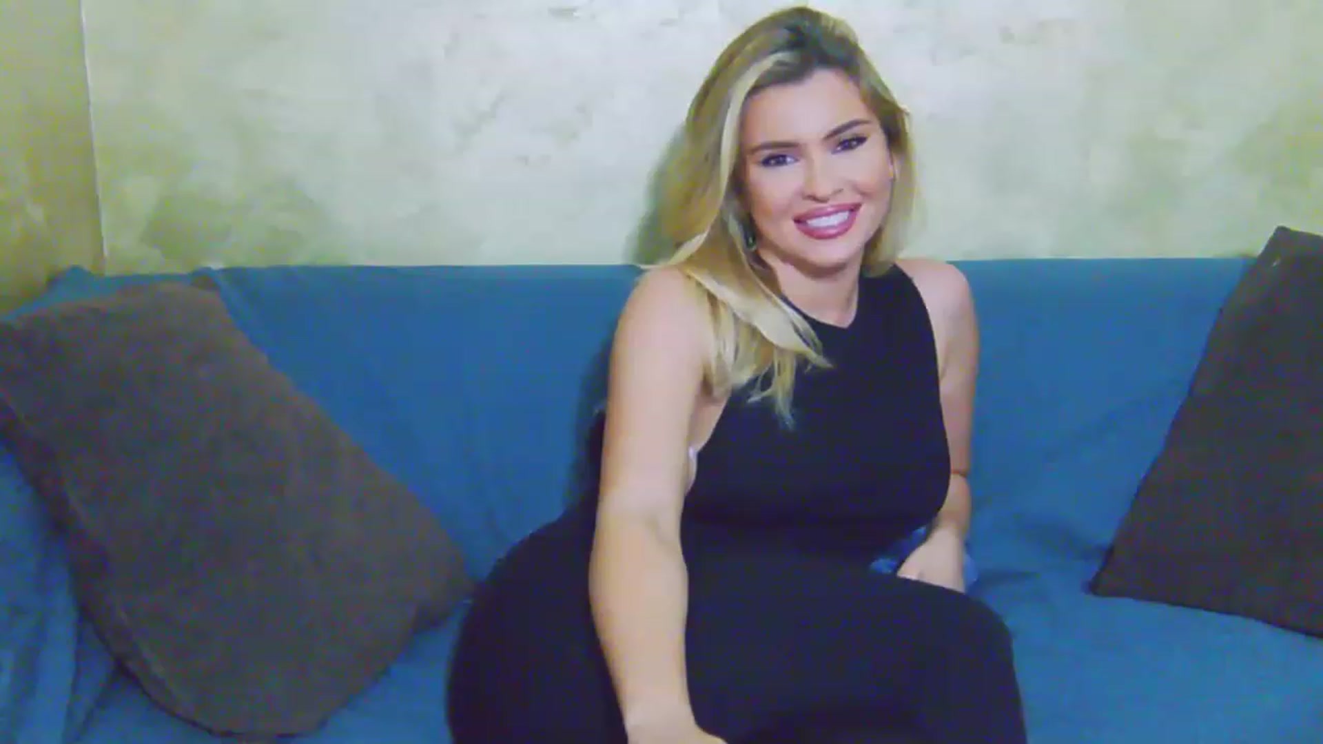 Gallery image thumbnail from EmilyLax's myfreecams stream on, 06/06/2023, 18:29 image 11 of 20