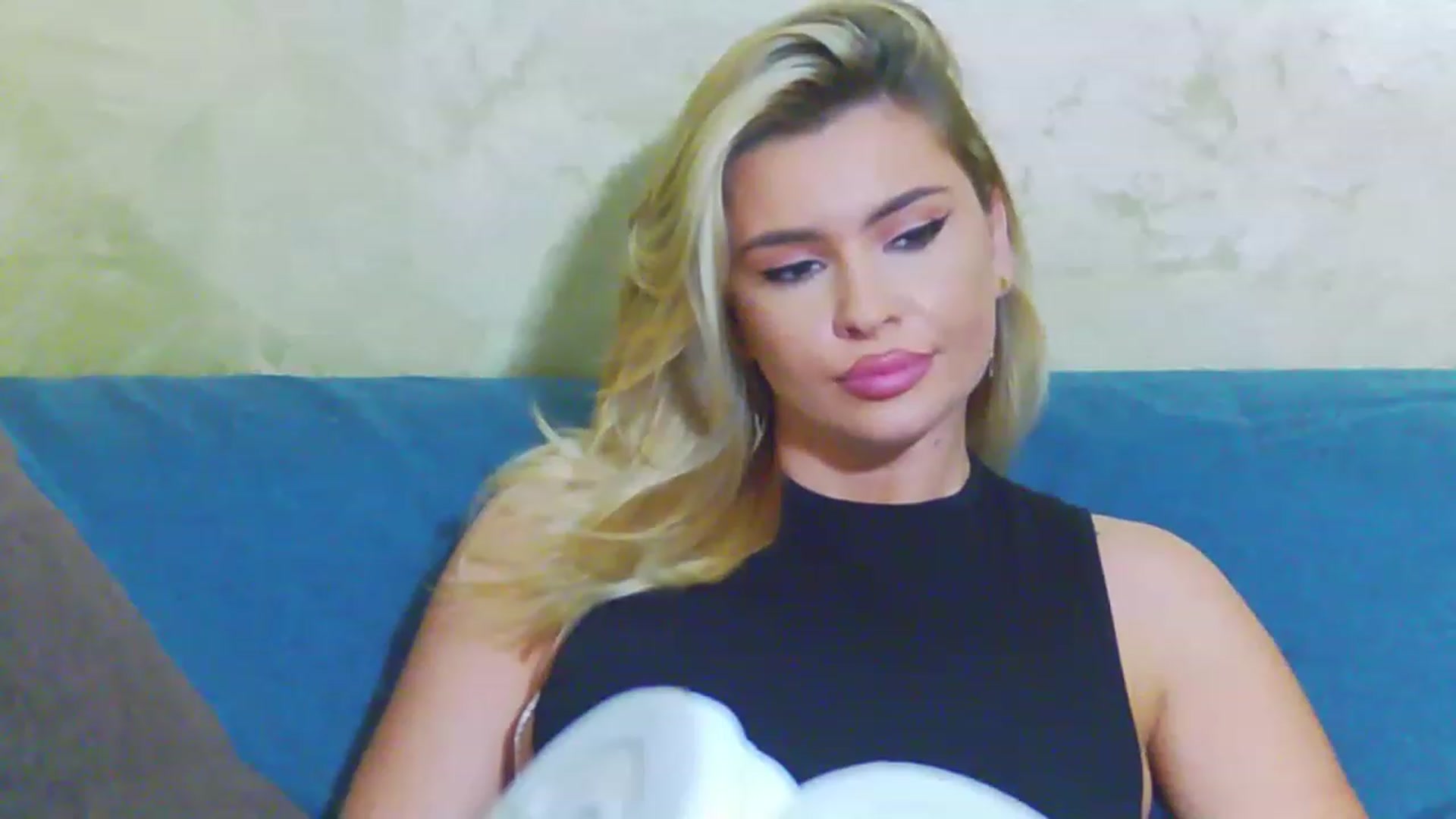 Gallery image thumbnail from EmilyLax's myfreecams stream on, 06/06/2023, 19:53 image 13 of 20