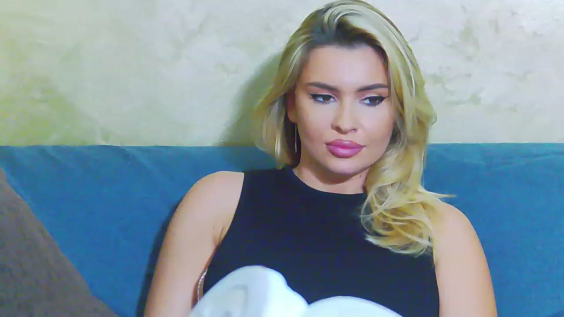 Gallery image thumbnail from EmilyLax's myfreecams stream on, 06/06/2023, 19:53 image 12 of 20