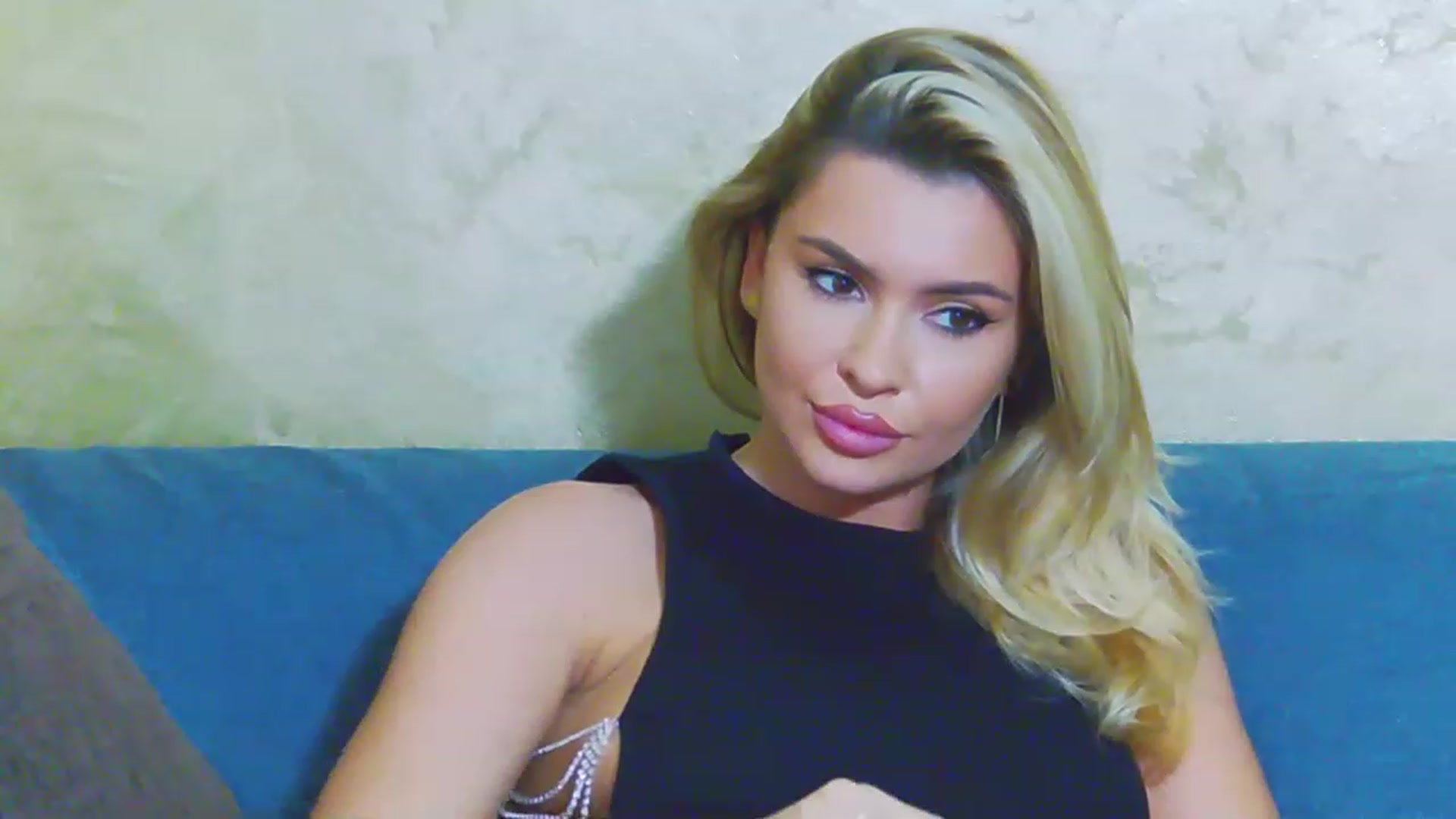 Gallery image thumbnail from EmilyLax's myfreecams stream on, 06/06/2023, 19:53 image 15 of 20