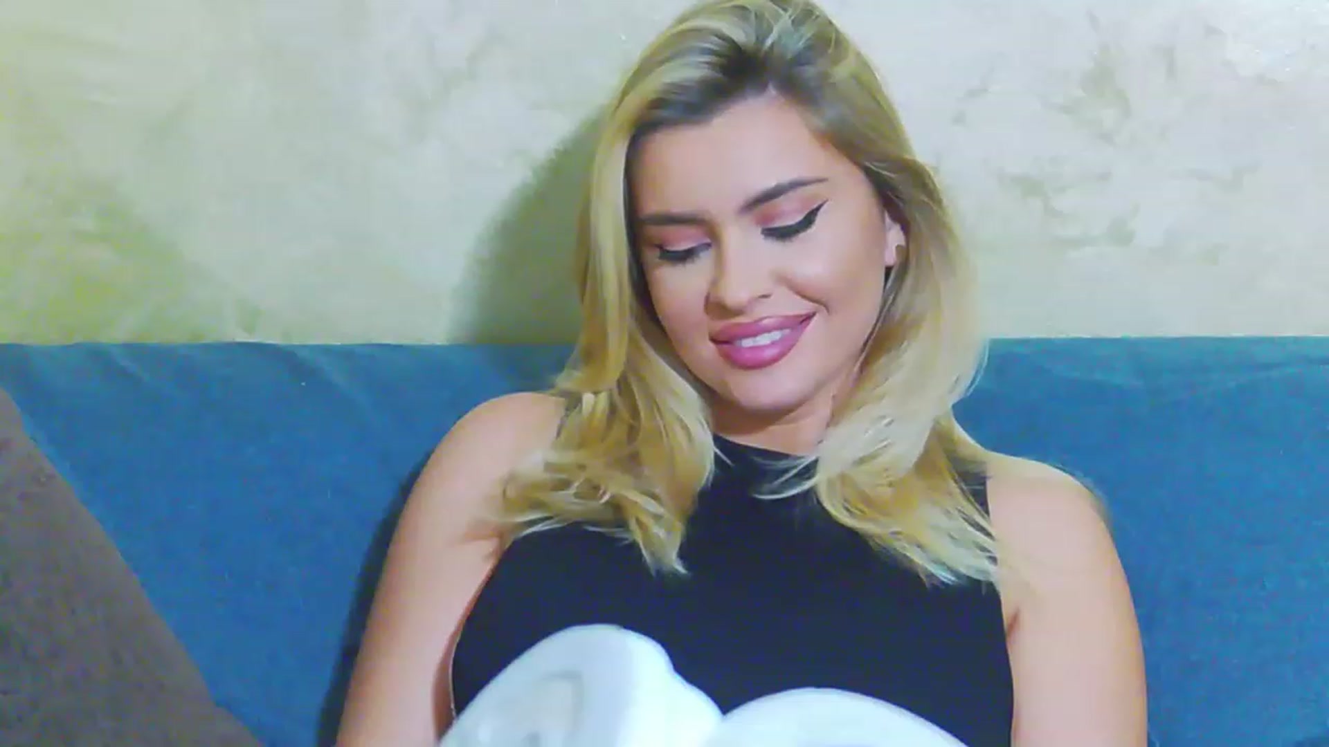 Gallery image thumbnail from EmilyLax's myfreecams stream on, 06/06/2023, 19:53 image 8 of 20