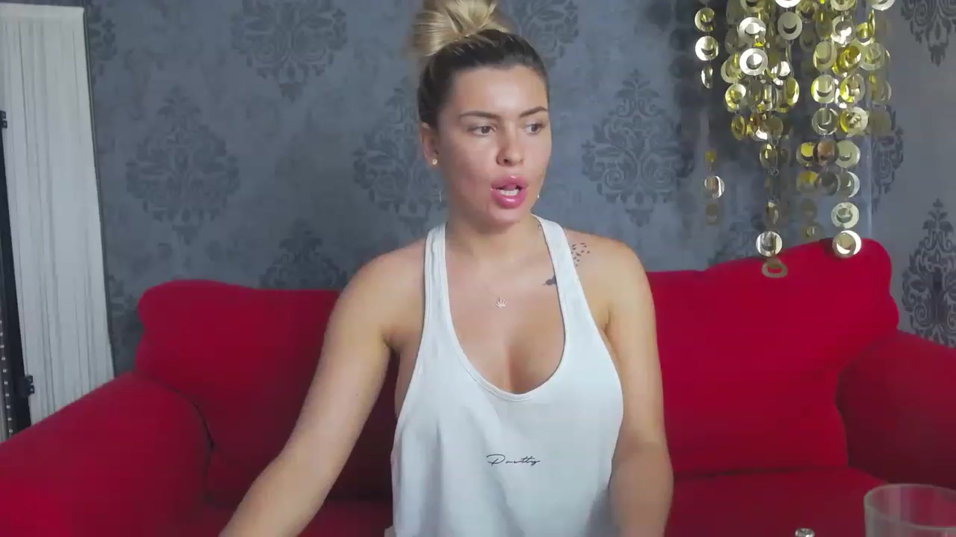 Gallery image thumbnail from EmilyLax's myfreecams stream on, 06/07/2023, 14:17 image 14 of 20