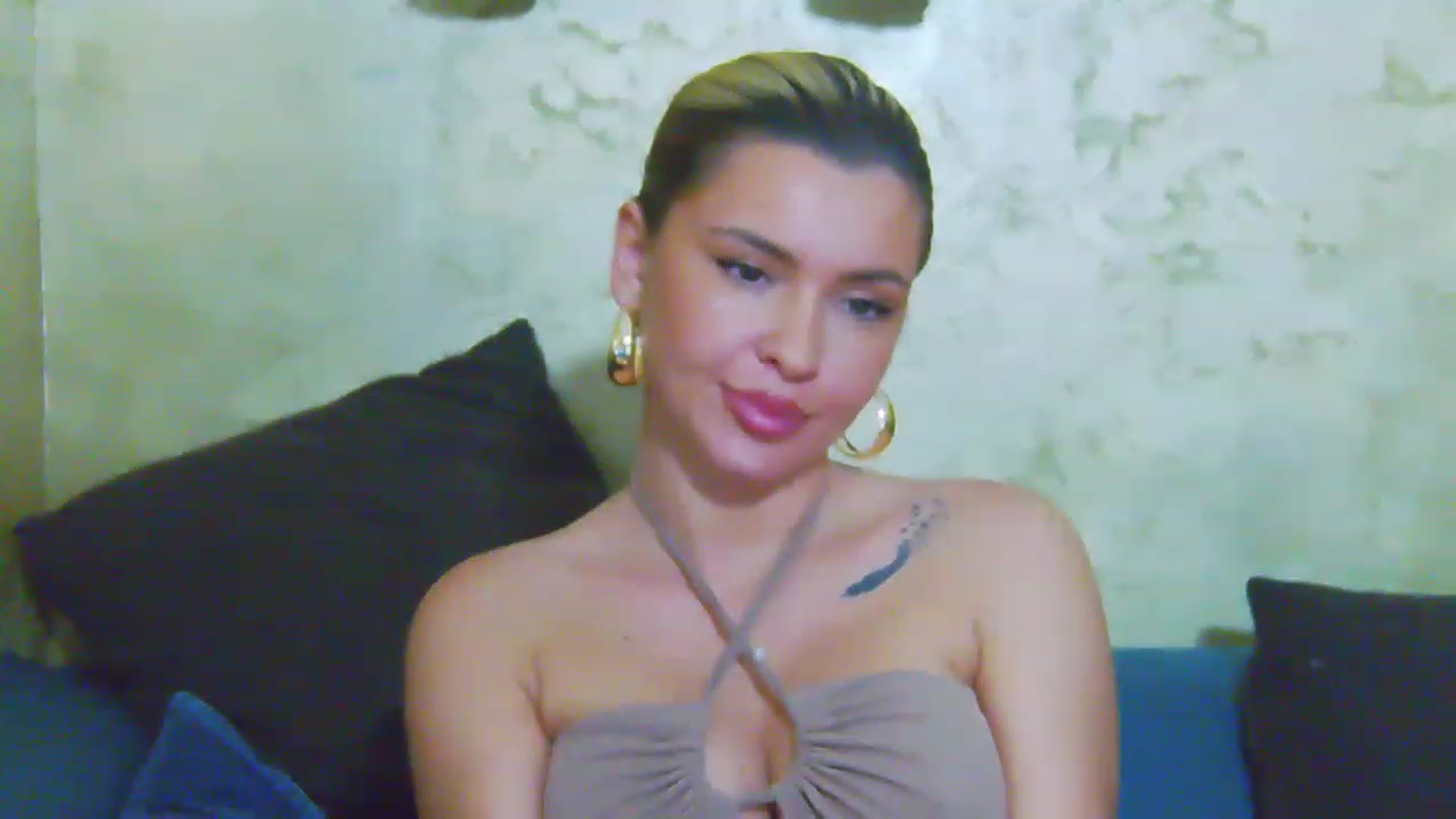 Gallery image thumbnail from EmilyLax's myfreecams stream on, 06/08/2023, 16:46 image 11 of 20