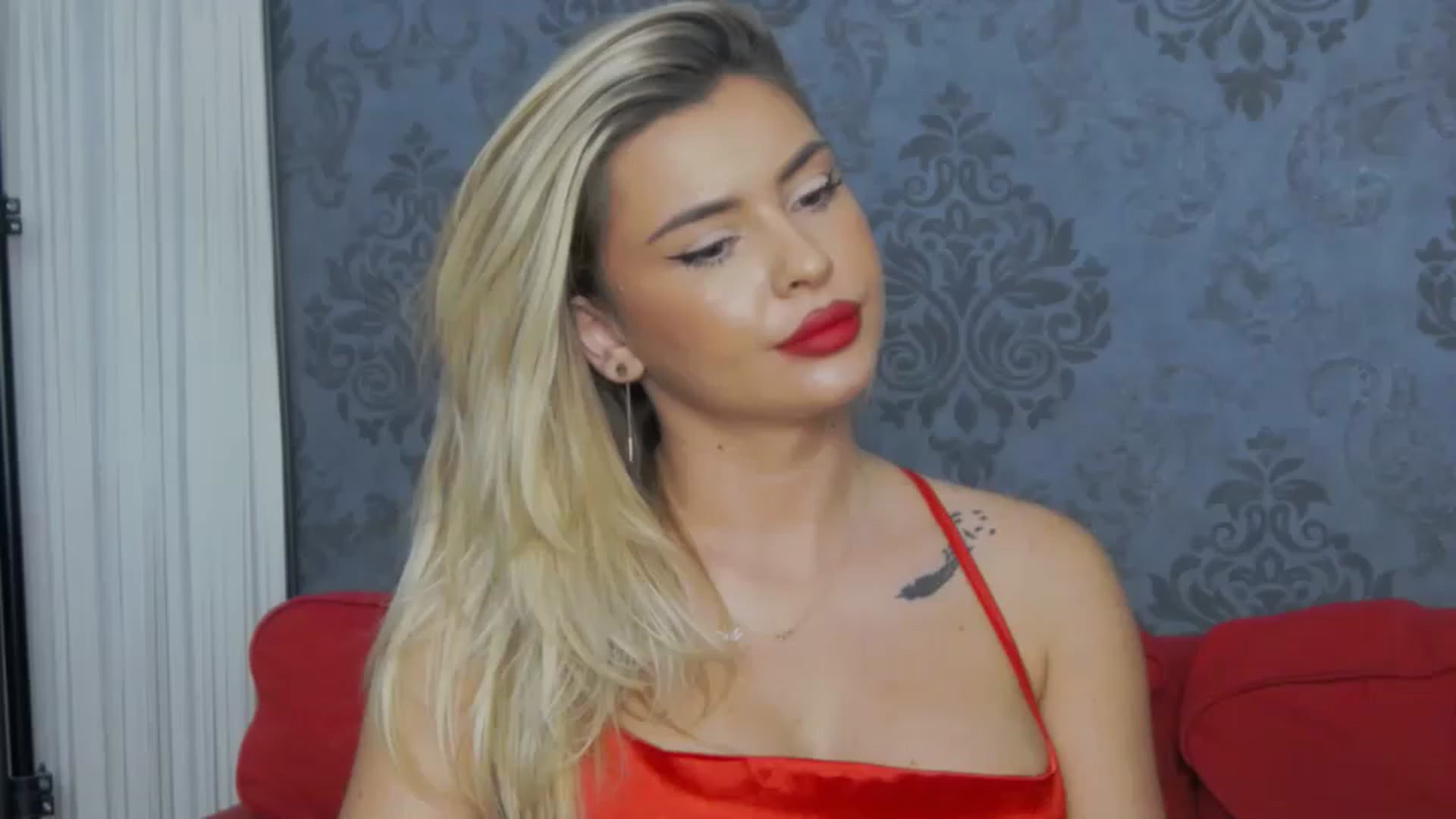 Gallery image thumbnail from EmilyLax's myfreecams stream on, 06/19/2023, 13:29 image 4 of 20
